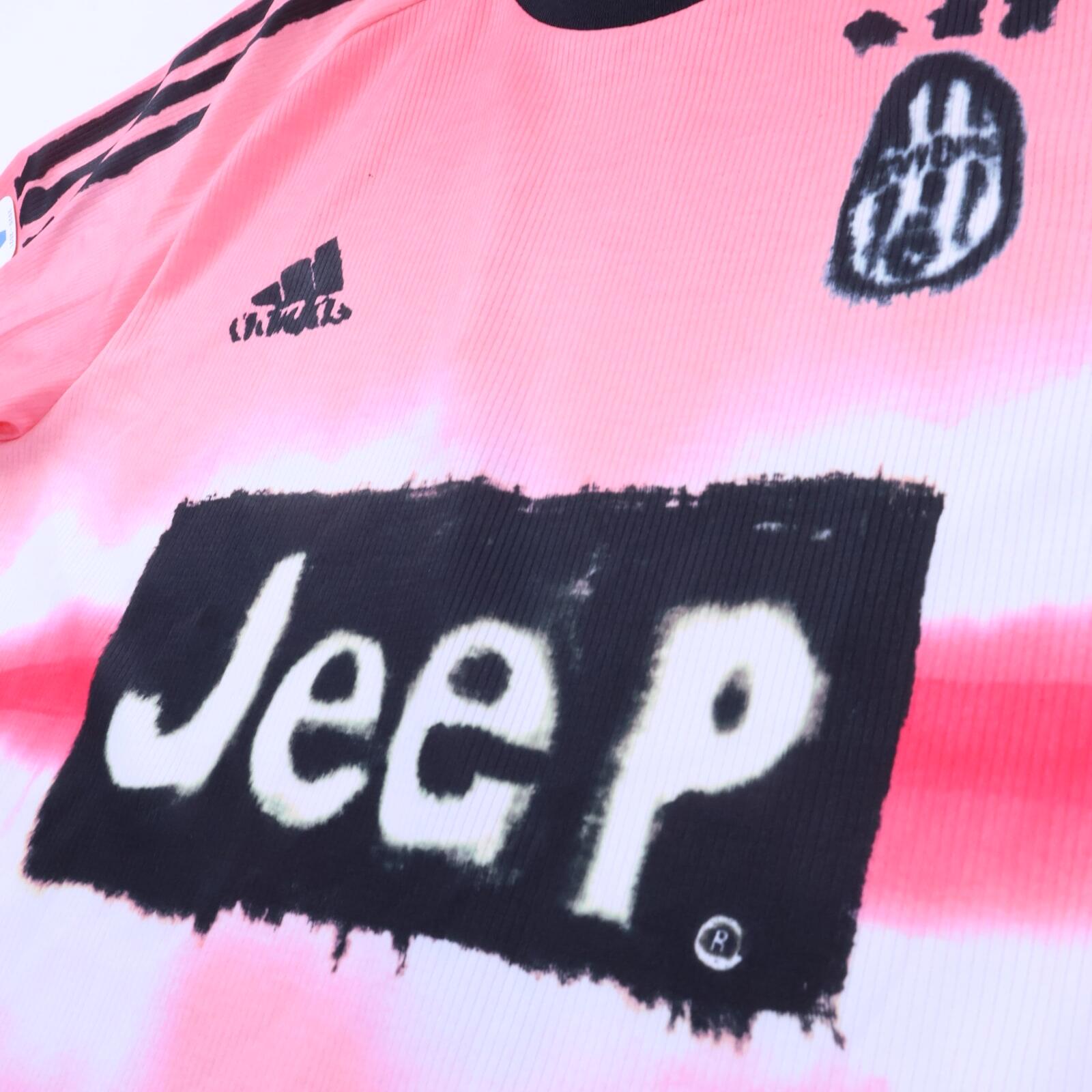 Juventus Ronaldo #7 2020/21 Special Edition - Human Race Shirt - M