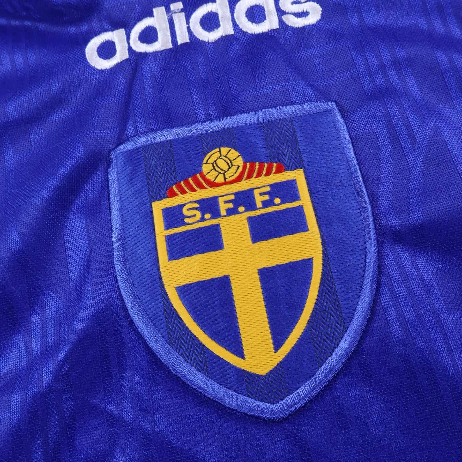 *MINT* Sweden 1996/98 Away Shirt - L