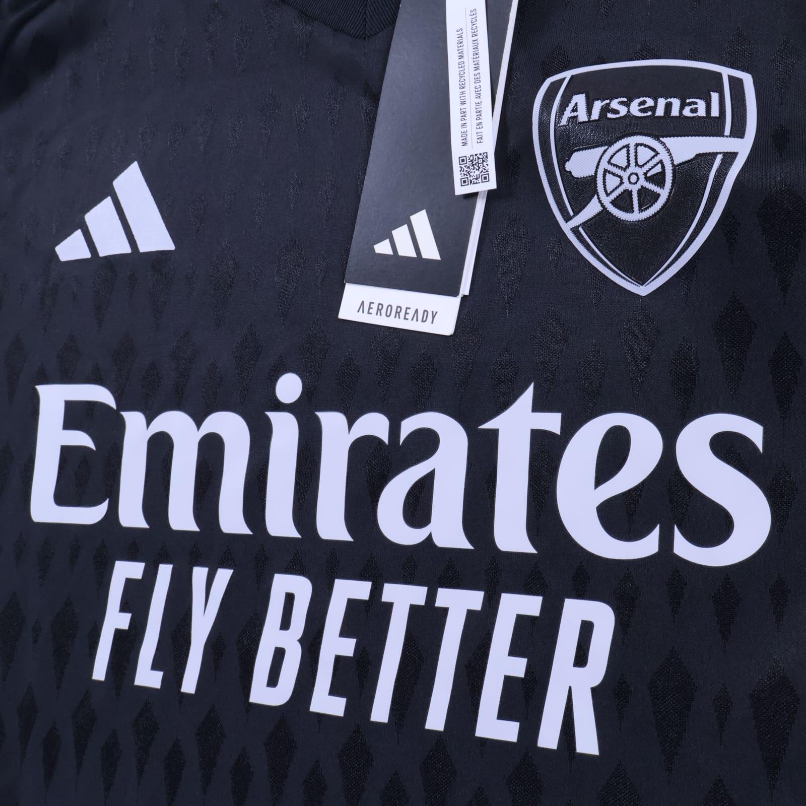 *NWT* Arsenal 2023/24 Goalkeeper Shirt - M