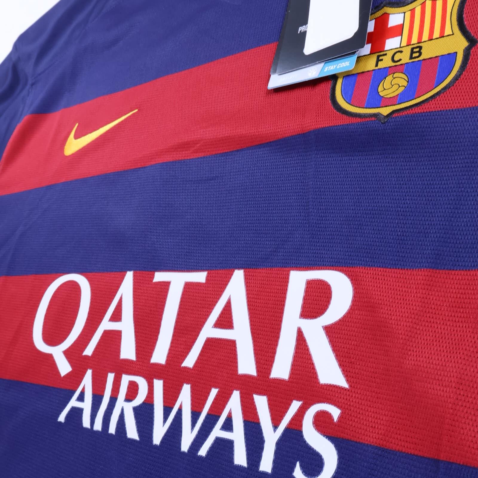 *NWT* Barcelona Suarez #9 2015/16 Home Shirt - 2XL