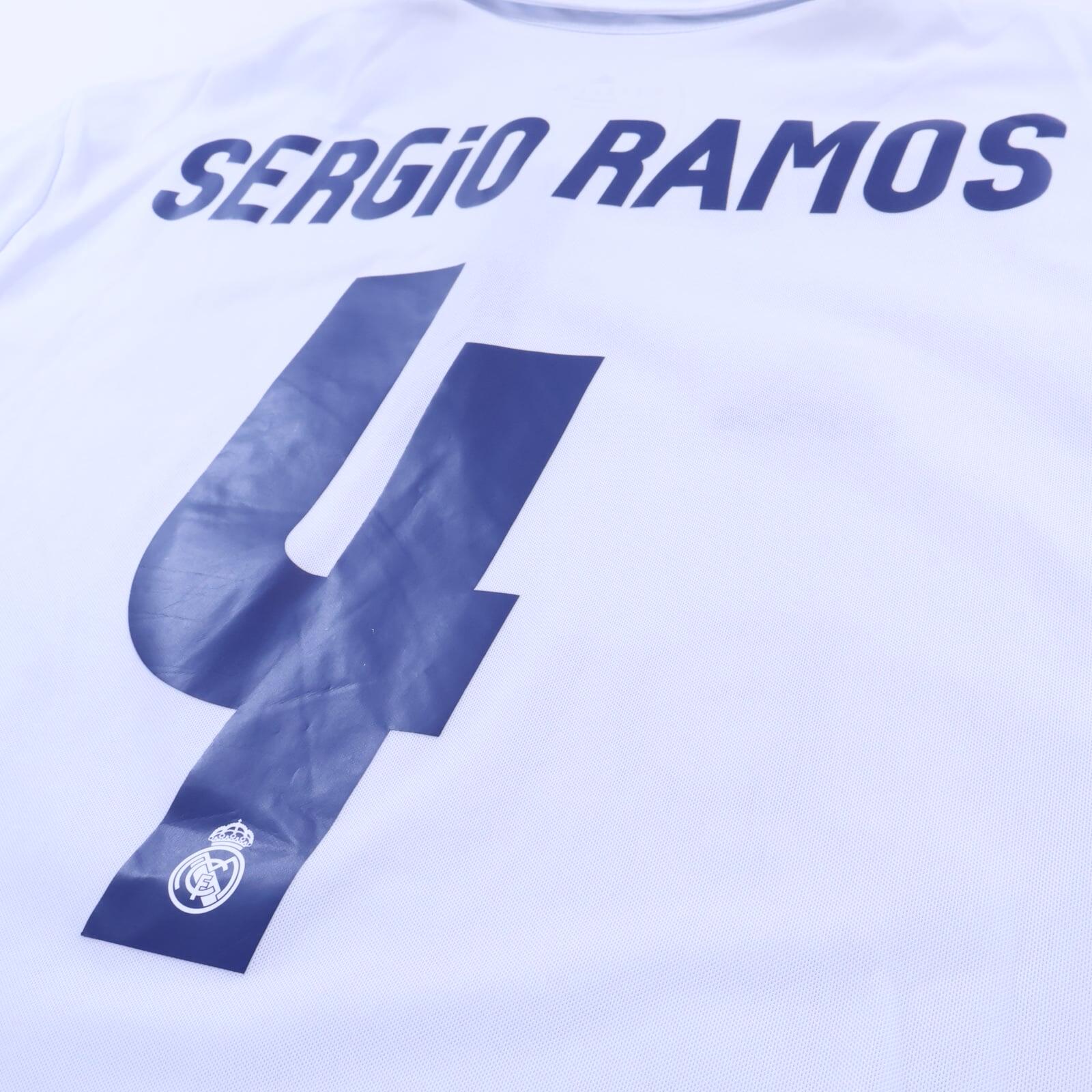 Real Madrid Sergio Ramos #4 2016/17 Home Shirt - XL