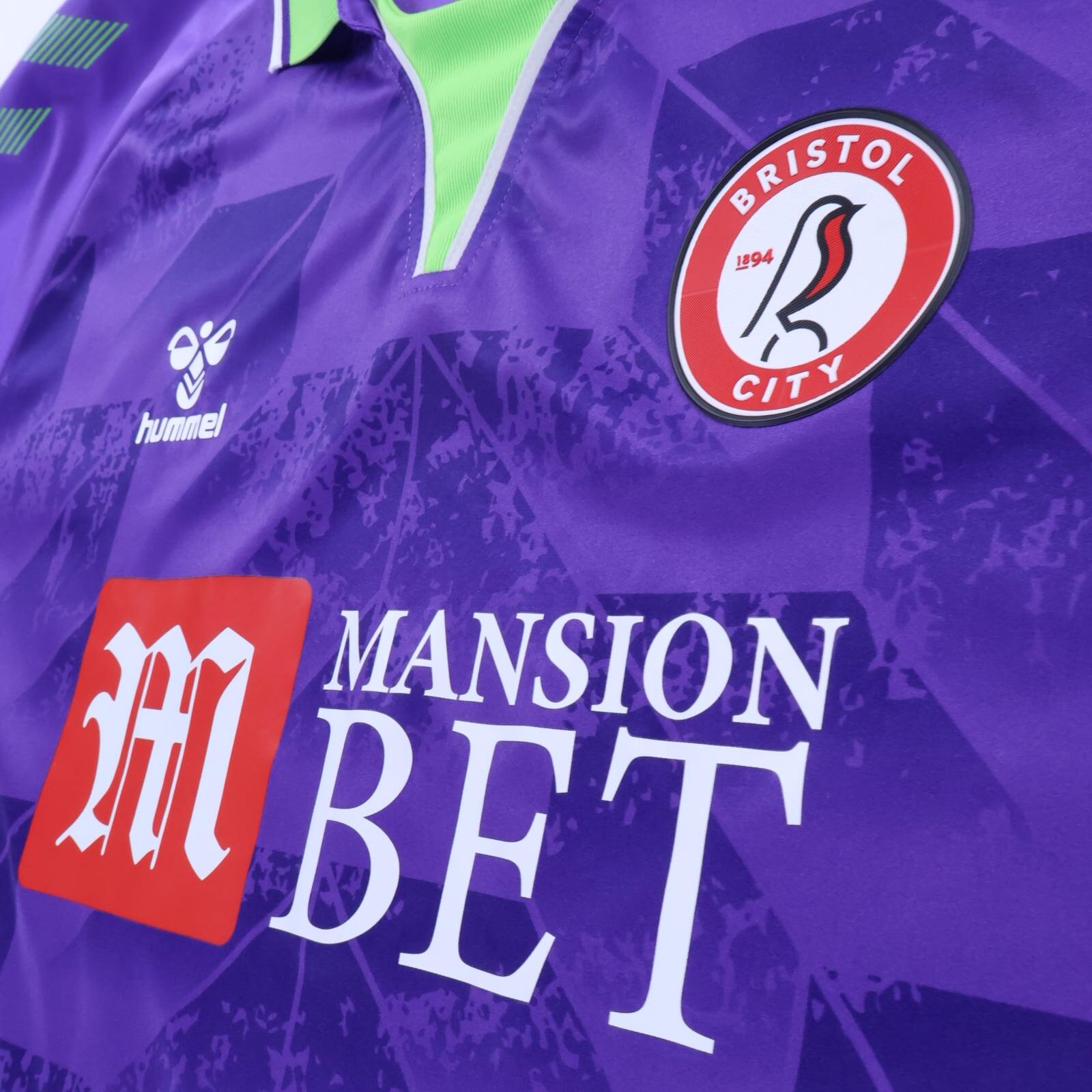 Bristol City F.C 2020/21 Away Shirt - 2XL
