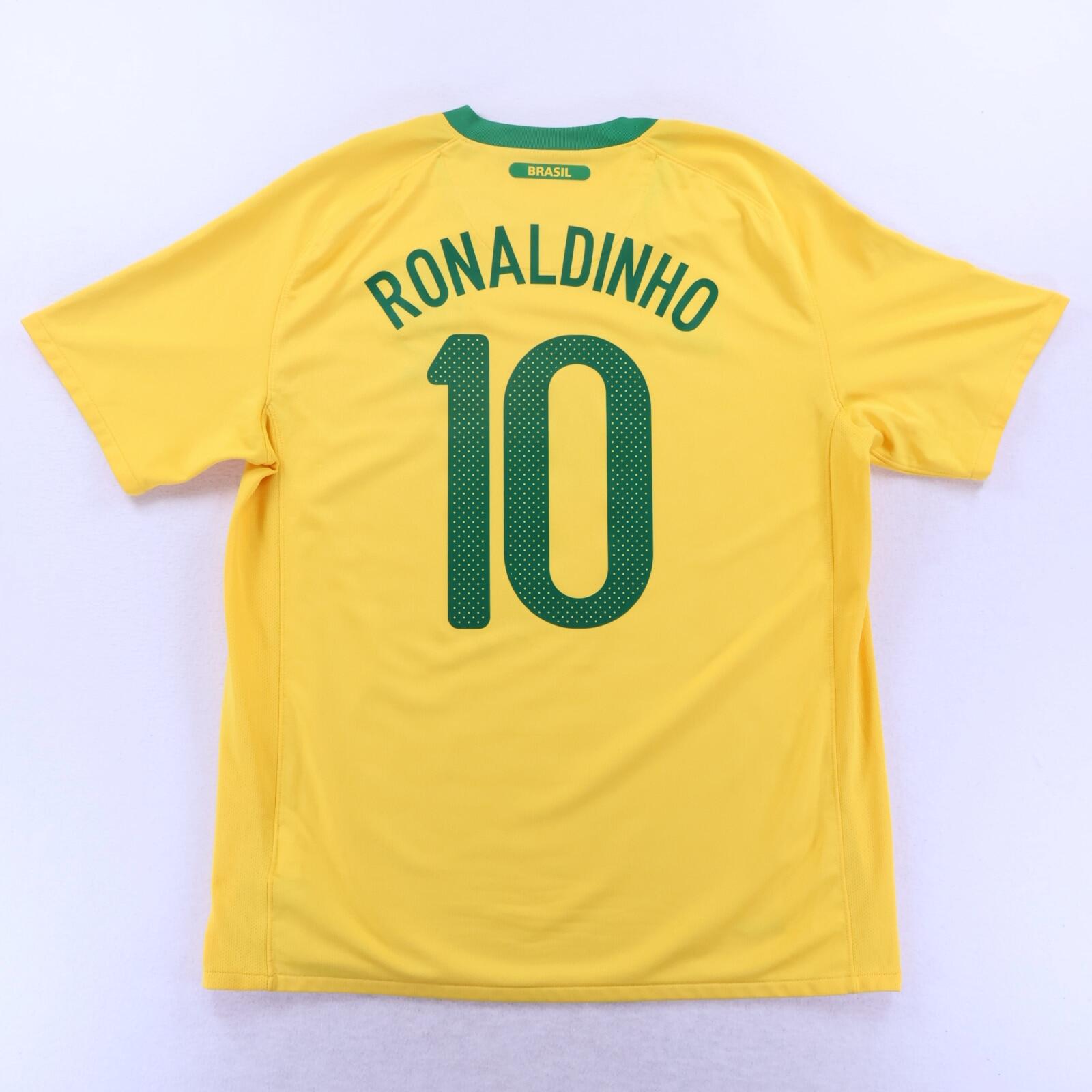 Brazil Ronaldinho #10 2010/11 Home Shirt - L