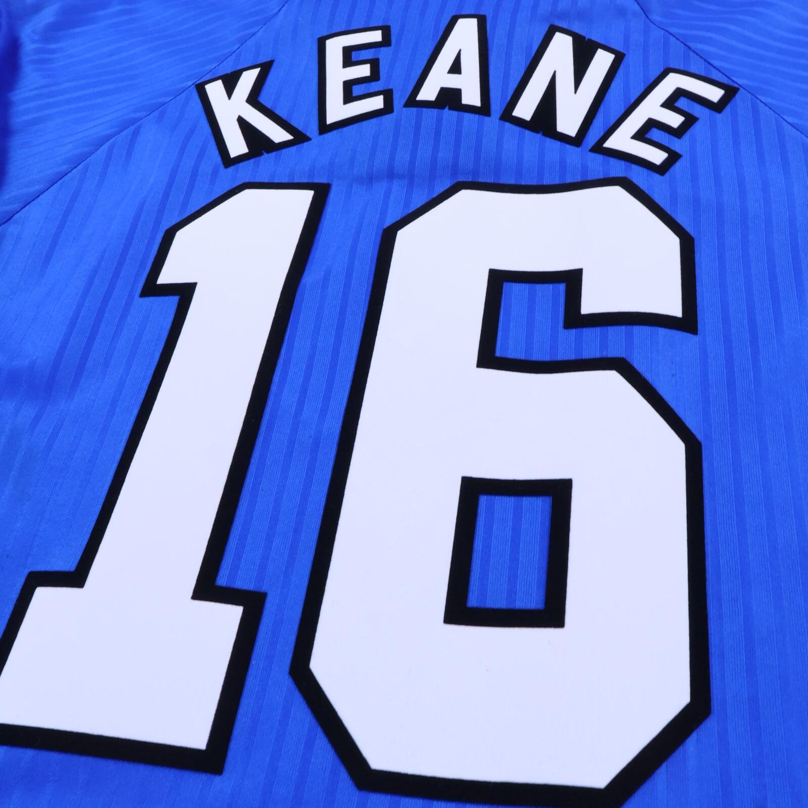 Manchester United Keane #16 1996/97 Third Shirt - M
