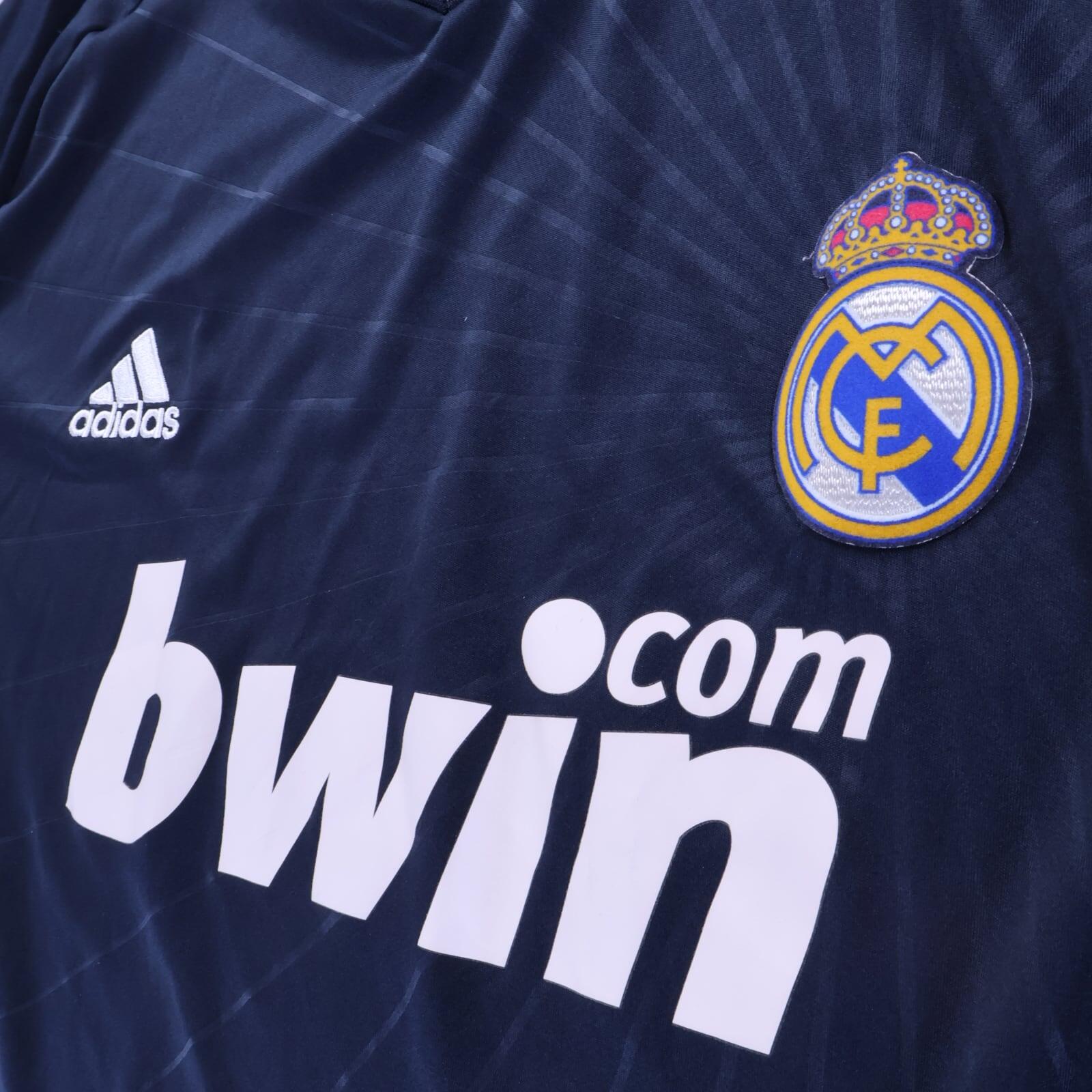 Real Madrid Ronaldo #7 2010/11 Away Shirt - XL