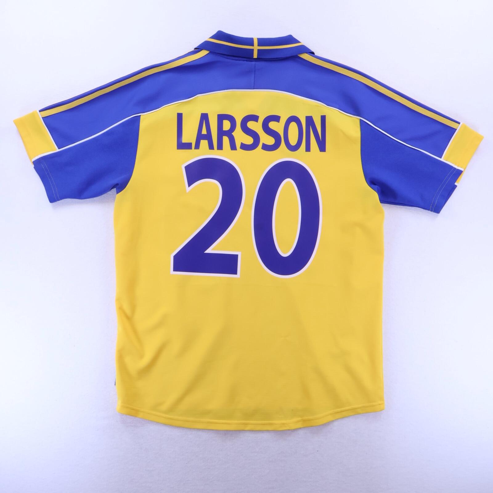 Sweden Larsson #20 2000/02 Home Shirt - L
