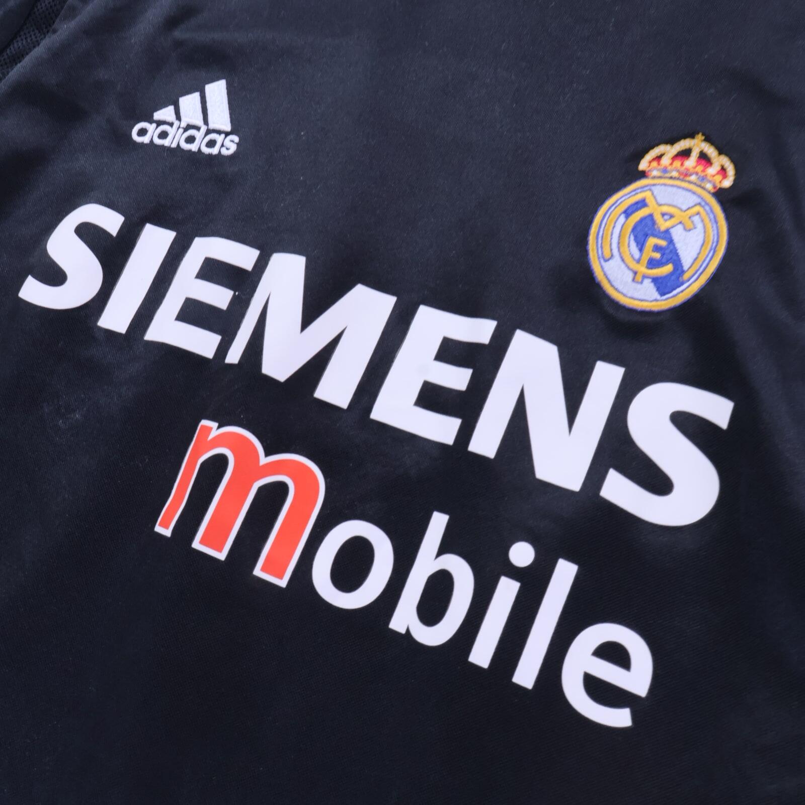 Real Madrid Ronaldo #9 2004/05 Away Shirt - L