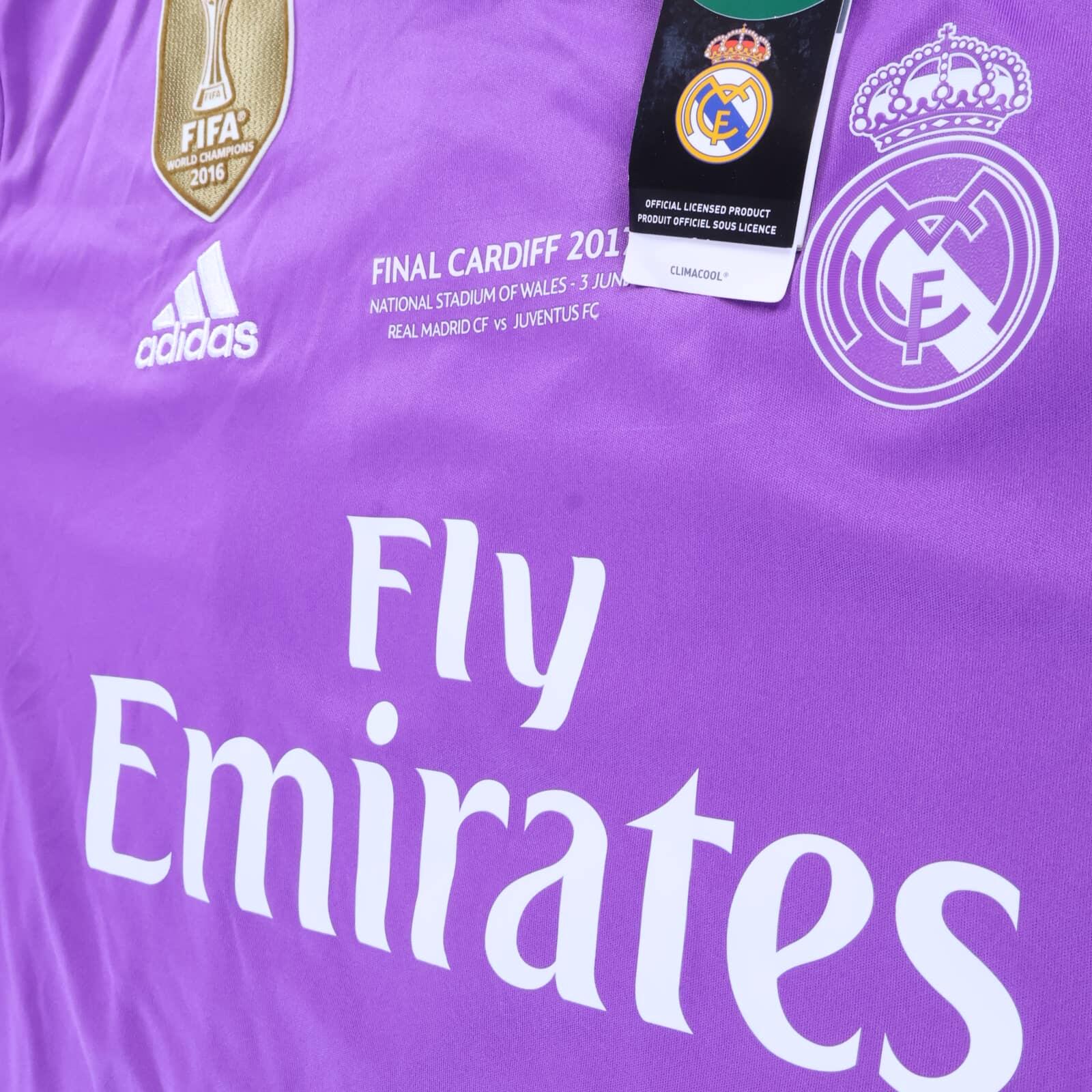 *NWT* Real Madrid Modrić #19 2016/17 Away Shirt - L