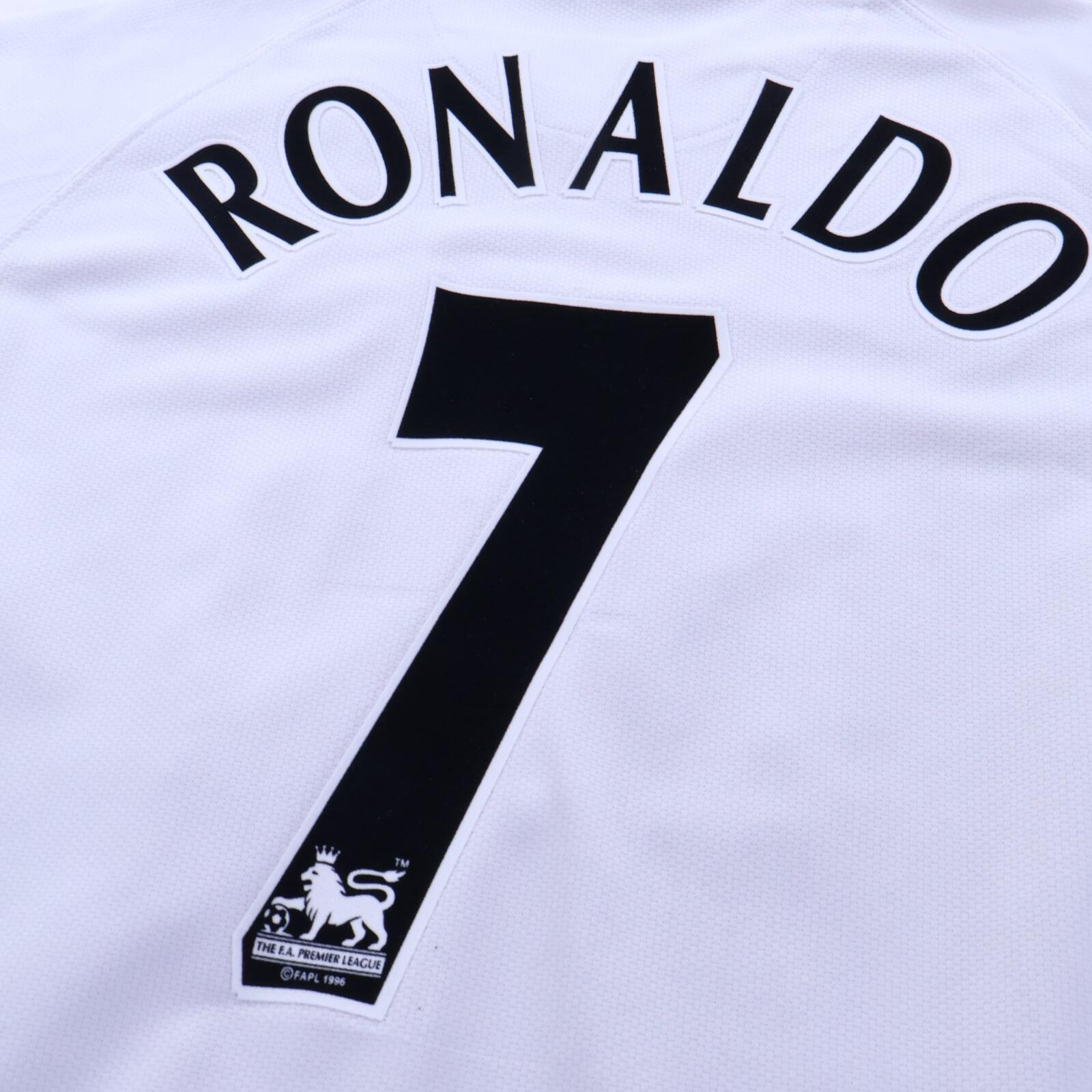Manchester United Ronaldo #7 2006/07 Away Shirt - L