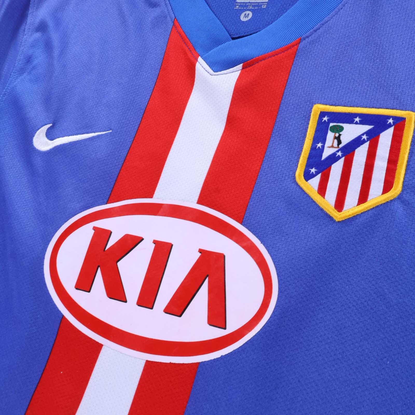 Atlético De Madrid Kun Aguero #10 2010/11 Away Shirt - M