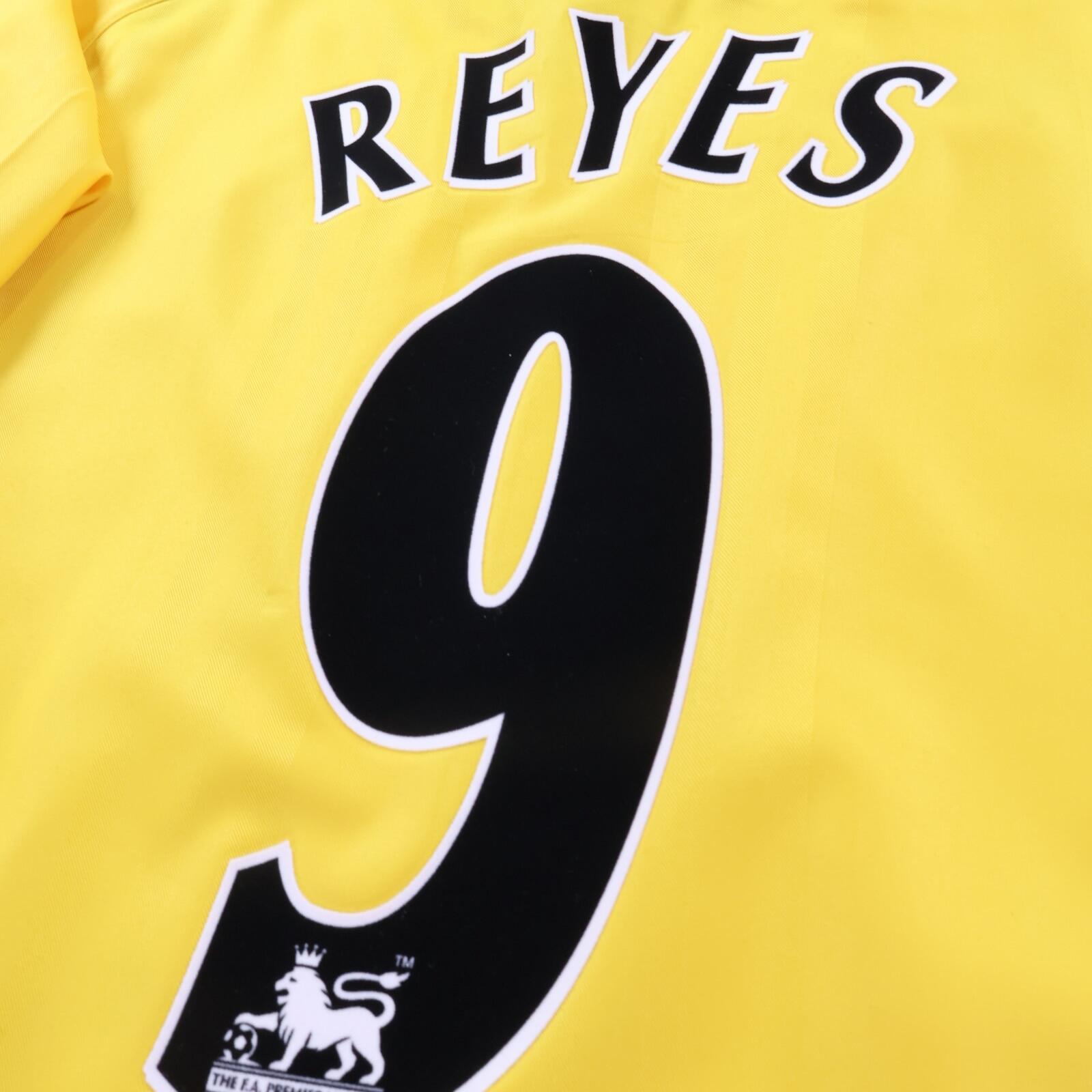 Arsenal Reyes #9 2005/06 Away Shirt - M