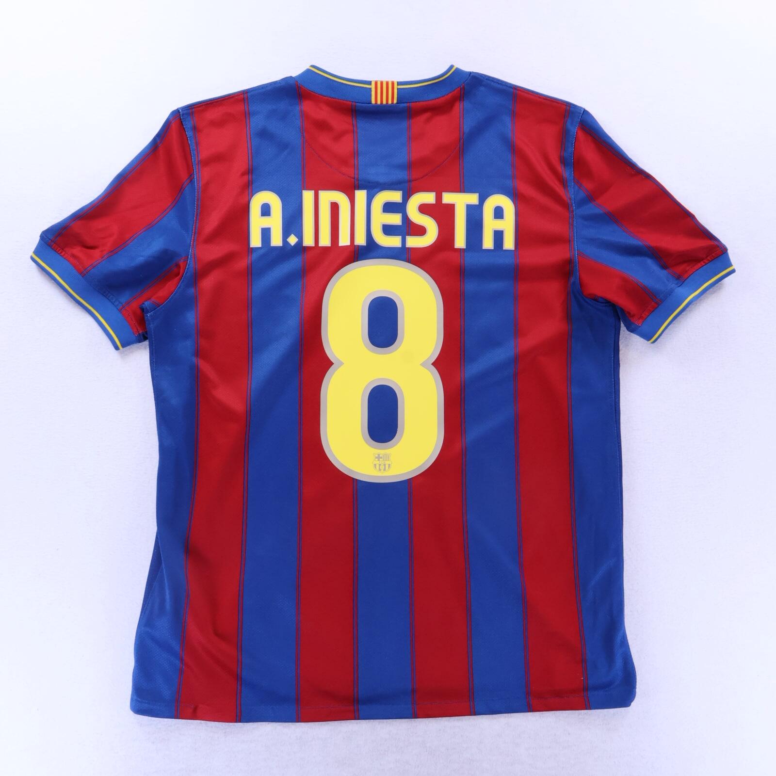 *MINT* Barcelona A. Iniesta #8 2009/10 Home Shirt - M
