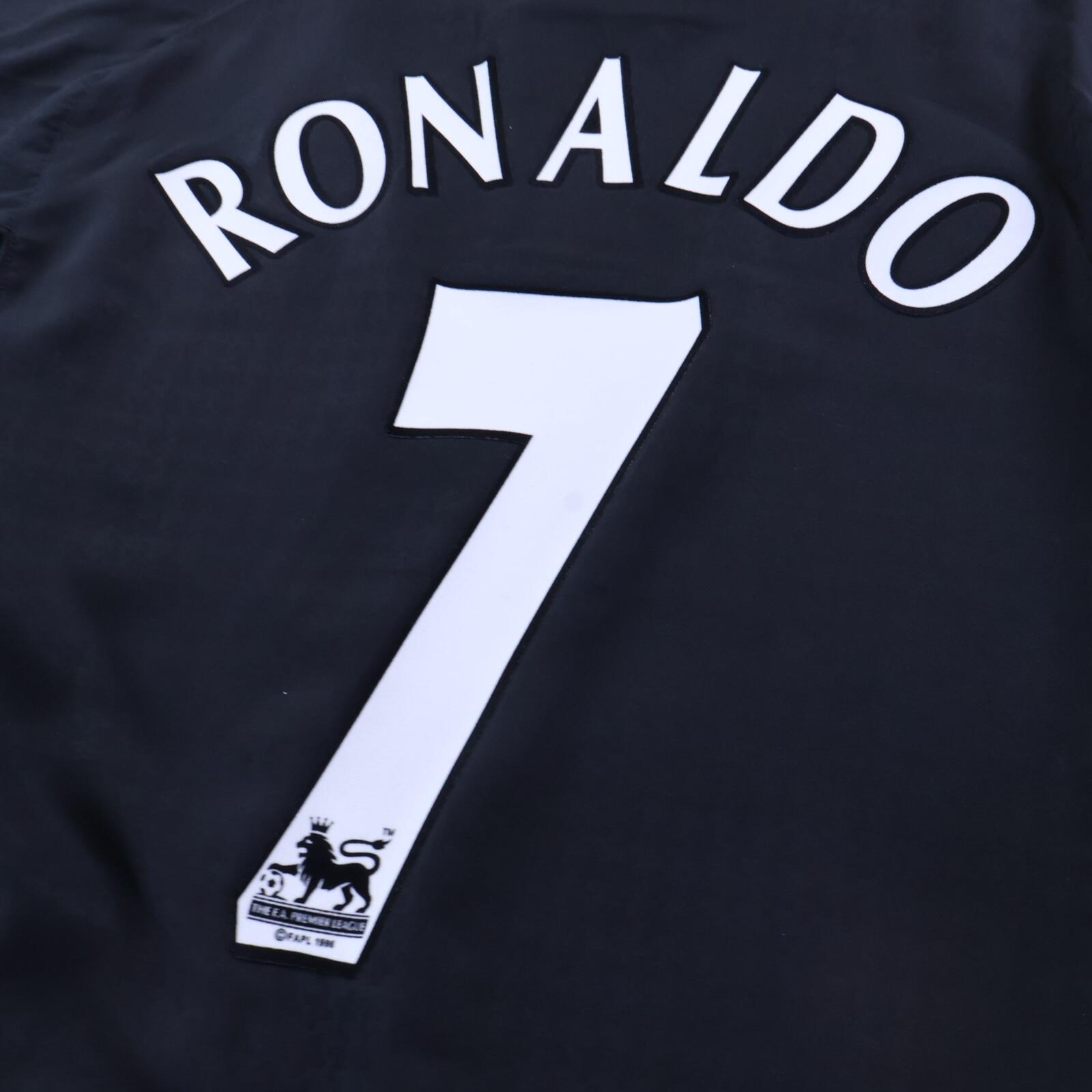 *MINT* Manchester United Ronaldo #7 2001/02 Centenary Home - Long Sleeve - M