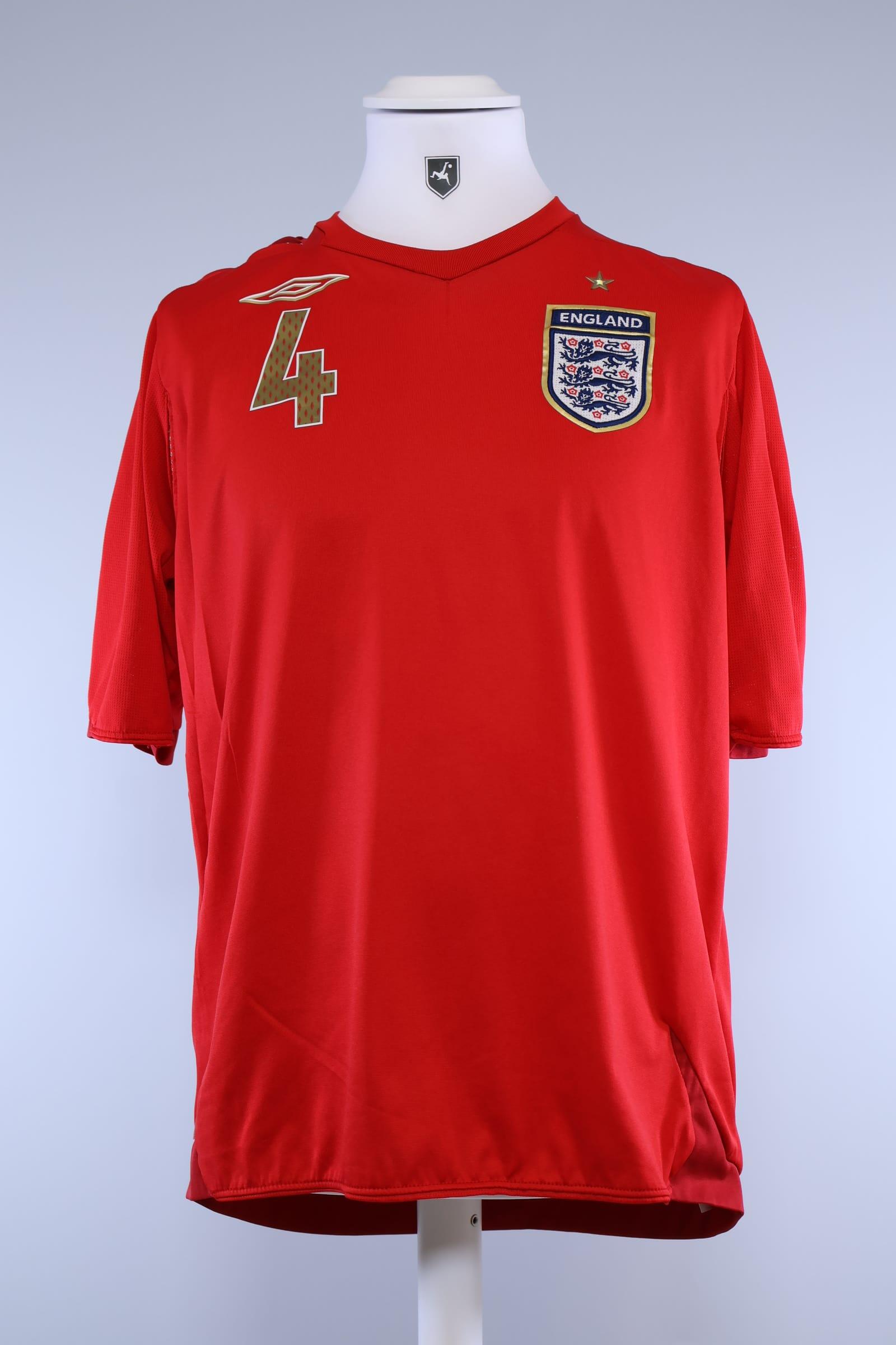England 2006/08 Gerrard #4 Away Shirt - L Authenic Original Football Shirt