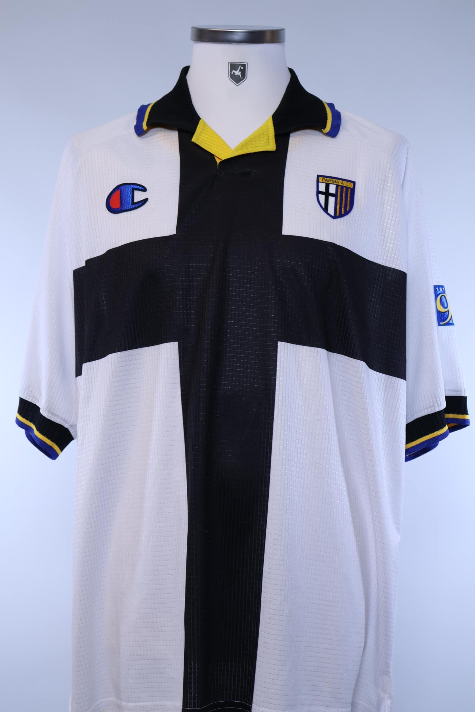 Parma 2003/04 Alternate Third (Used Once) - XLAuthentic Original Football Shirt