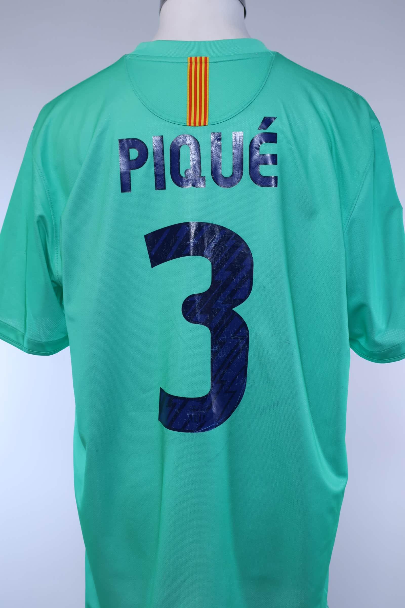 Barcelona 2010/11 Pique #3 Away Shirt - XLAuthentic Original Football Shirt