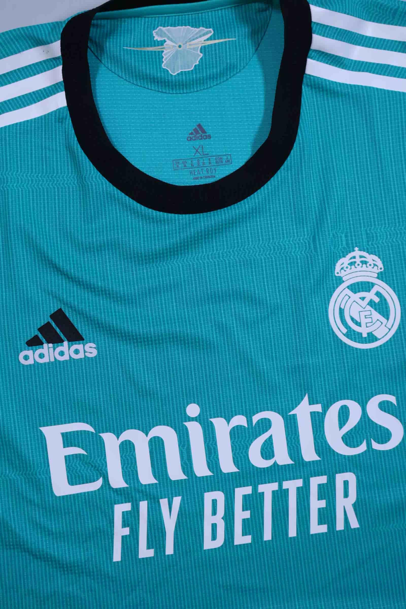 Real Madrid 2021/22 Benzema #9 Third Shirt - XL Authenic Original Football Shirt