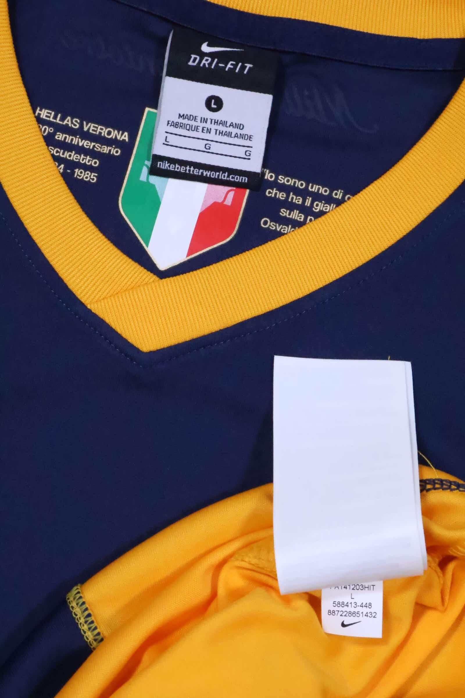 Hellas Verona 2014/15 R. Marquez #4 Home Shirt - L Authenic Original Football Shirt
