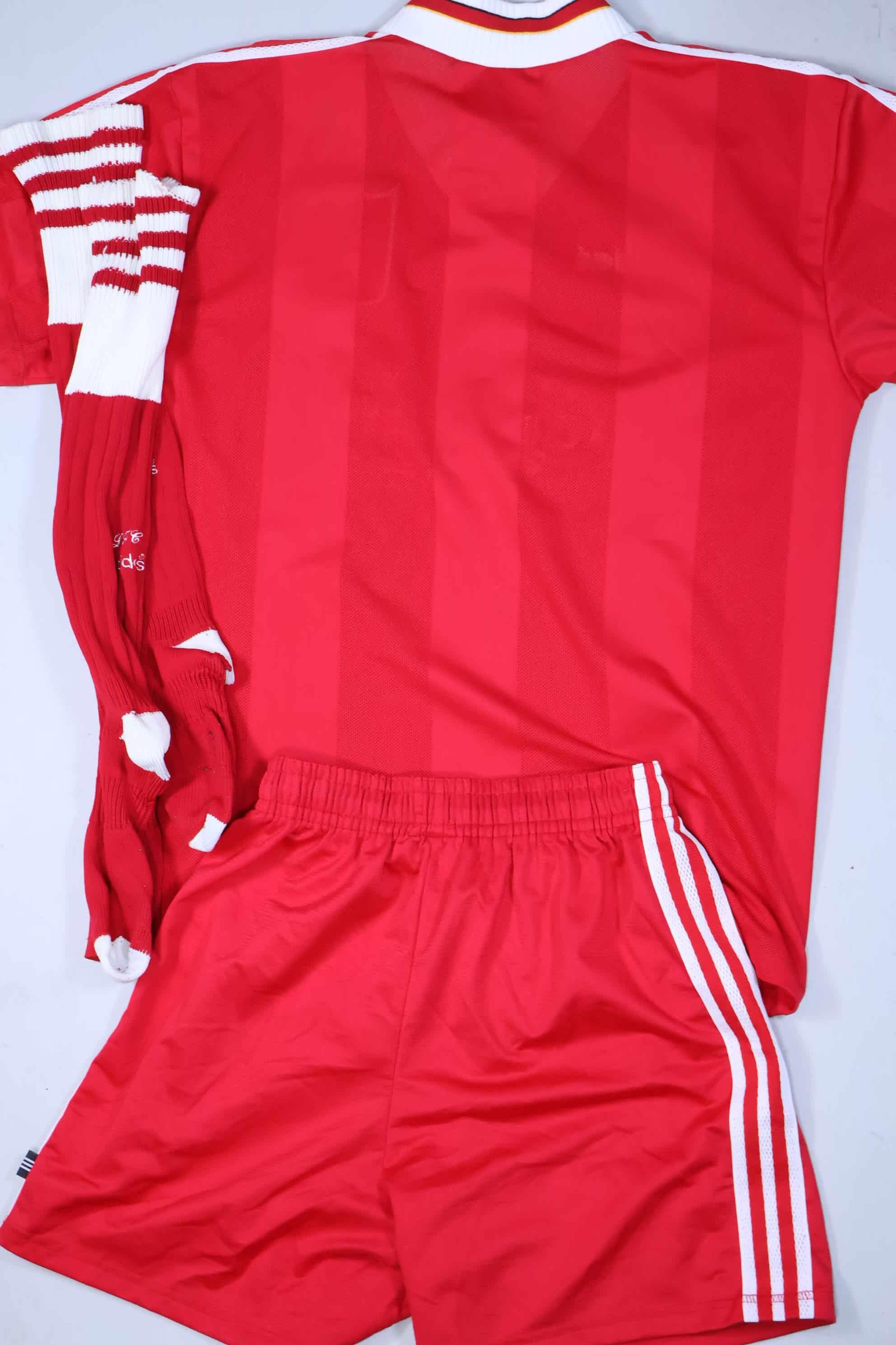 Liverpool F.C 1995/96 Full Kit - XL