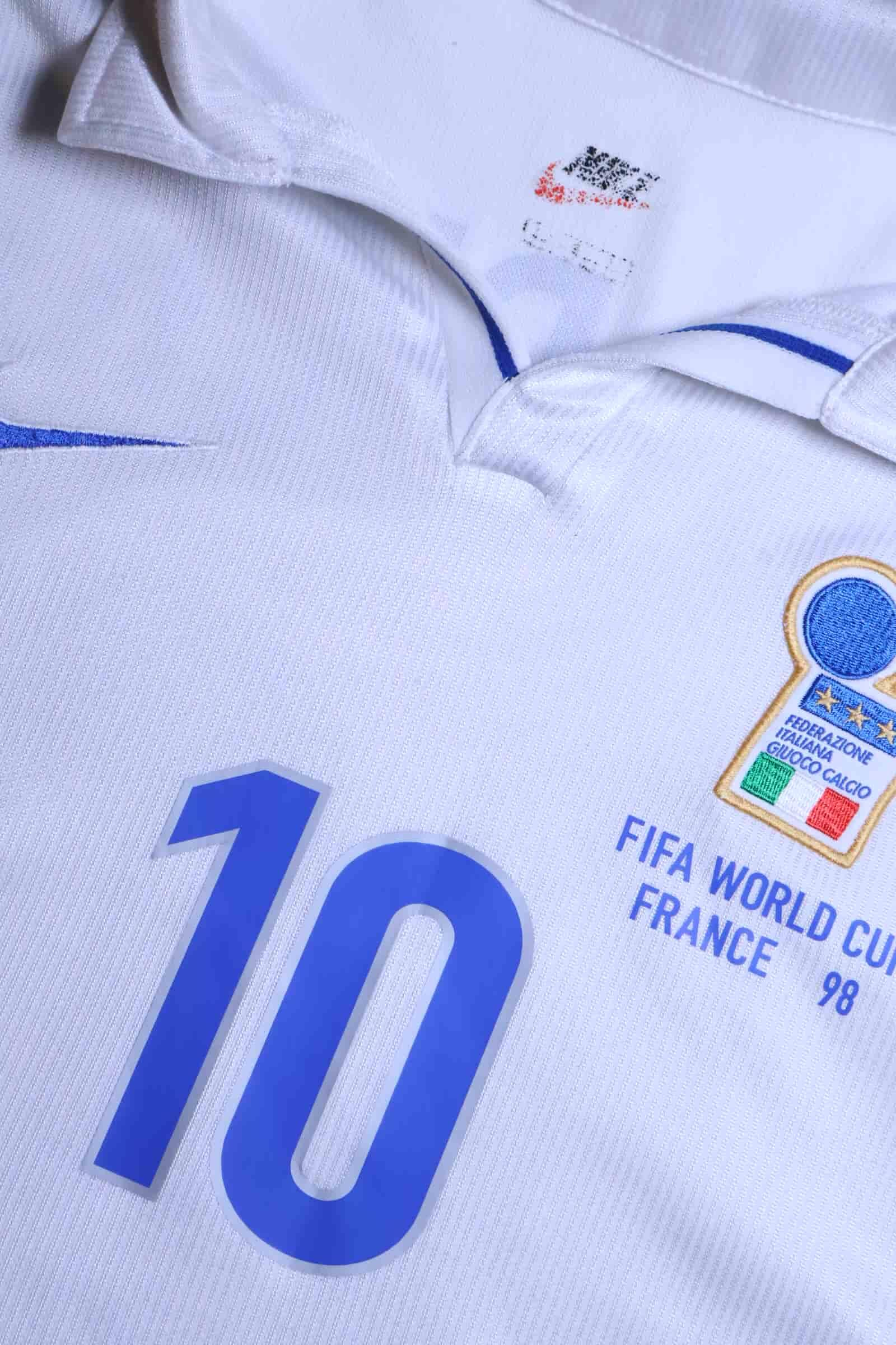 Italy Del Piero #10 1997/98 Away Shirt - M