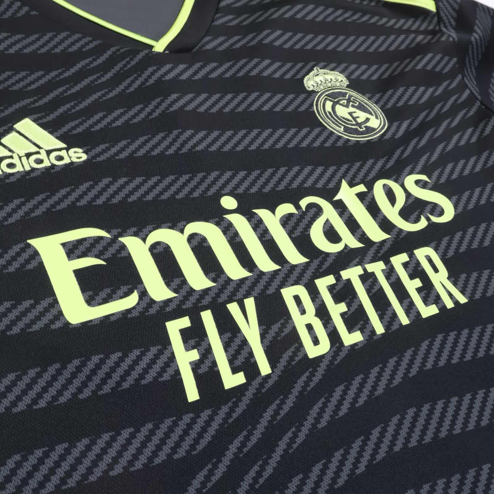 Real Madrid 2022/23 Third Shirt - L- BACK