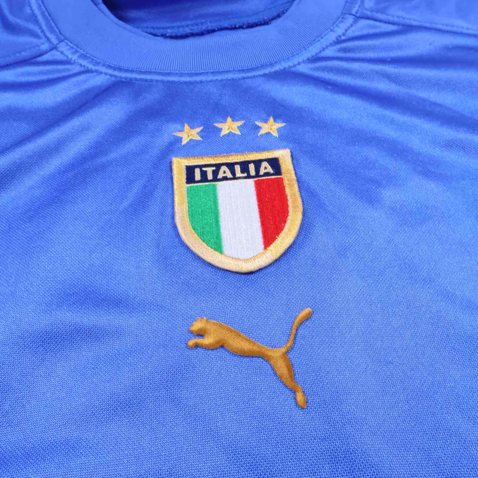 Italy 2004/06 Home Shirt - M- BACK