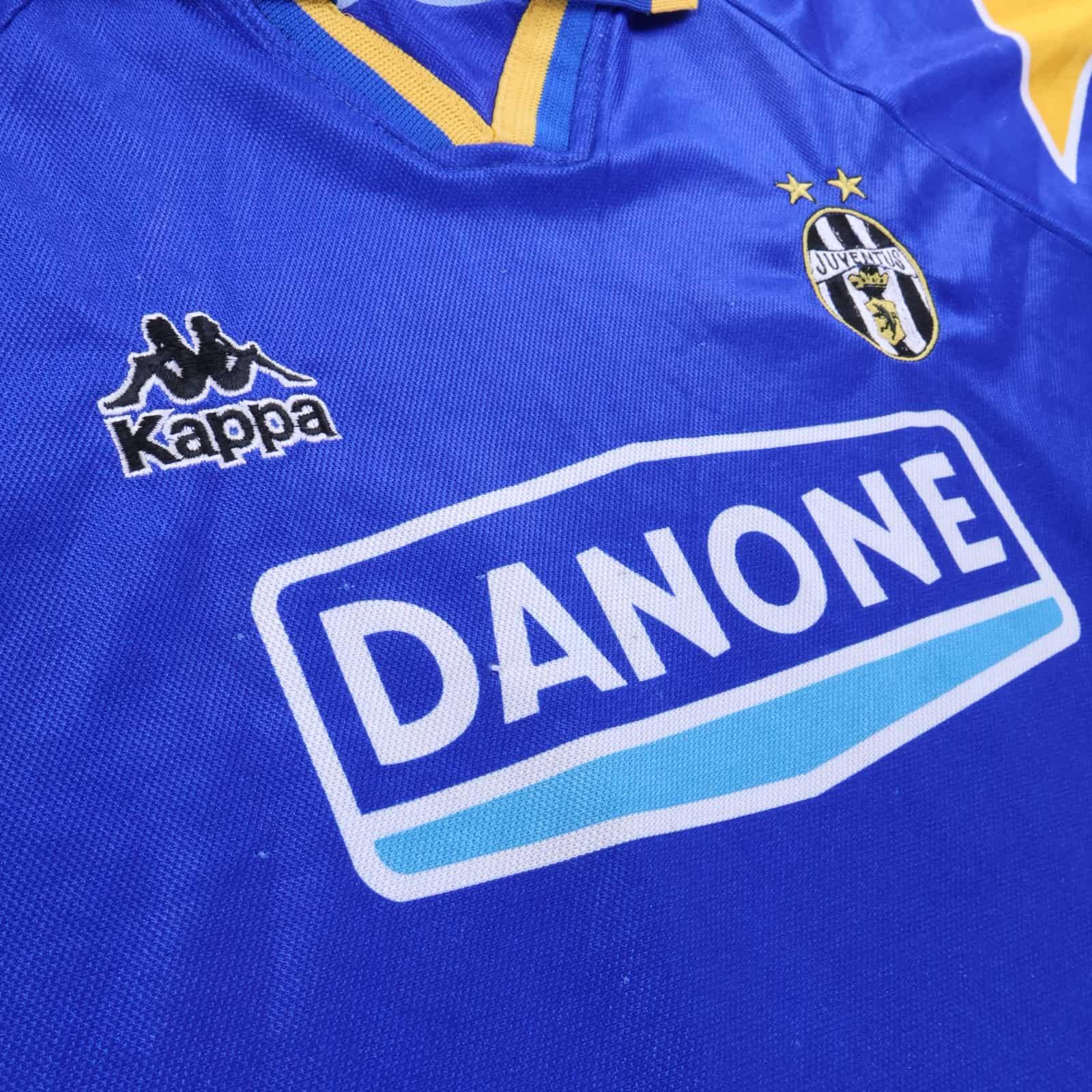 Juventus 1994/95 Away Shirt - M- BACK