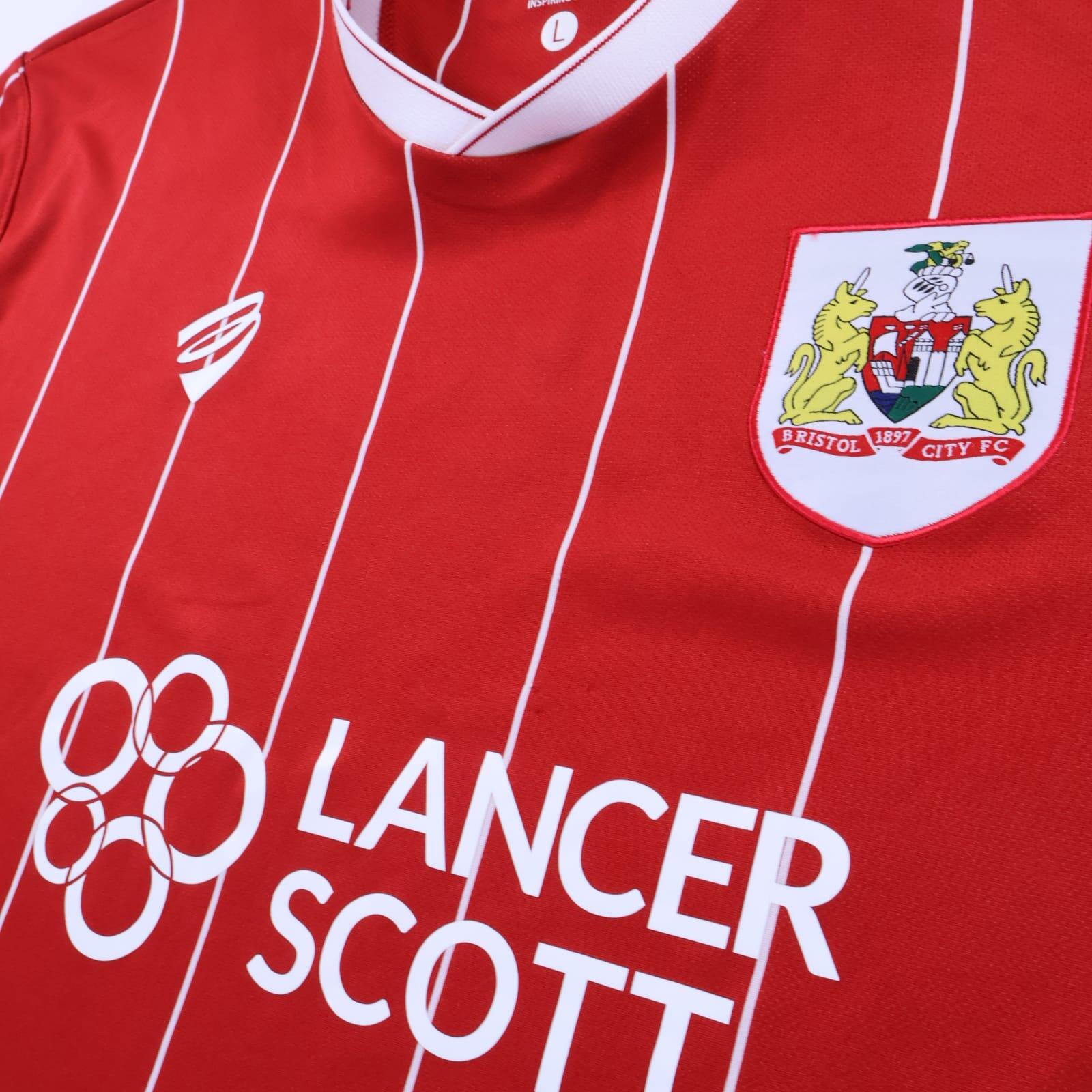 Bristol City F.C 2017/18 Home Shirt - L- BACK