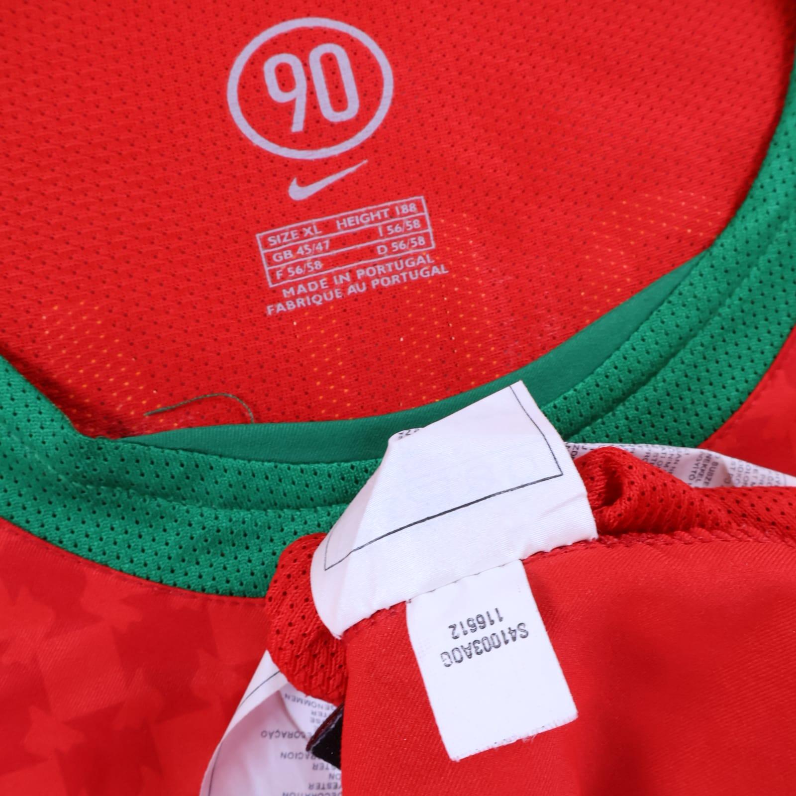 Portugal C.Ronaldo #17 2004/06 Home Shirt - XL