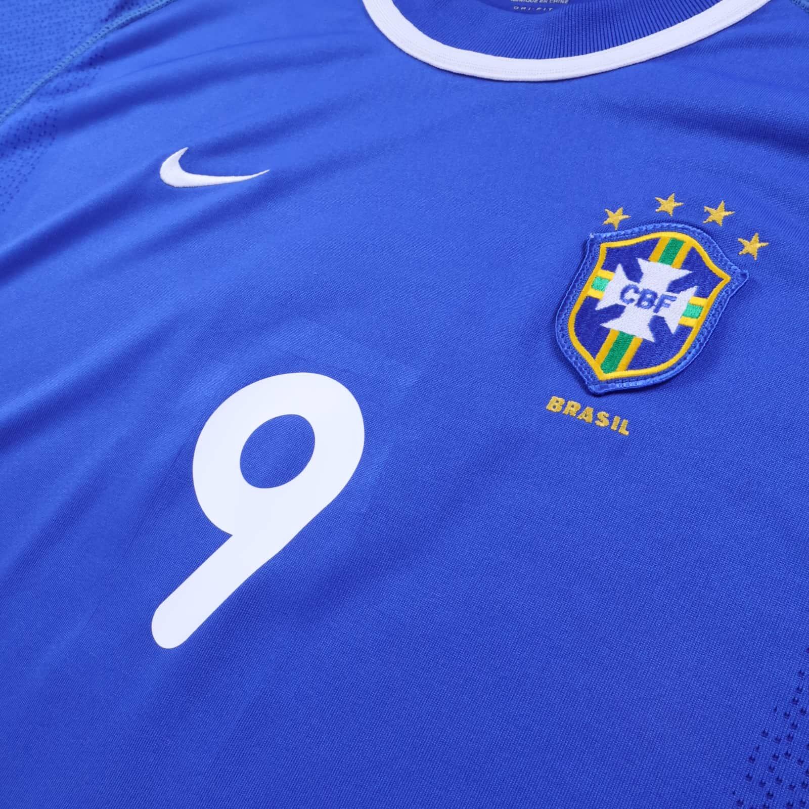 *MINT* Brazil Ronaldo #9 2000/02 Away Shirt - L