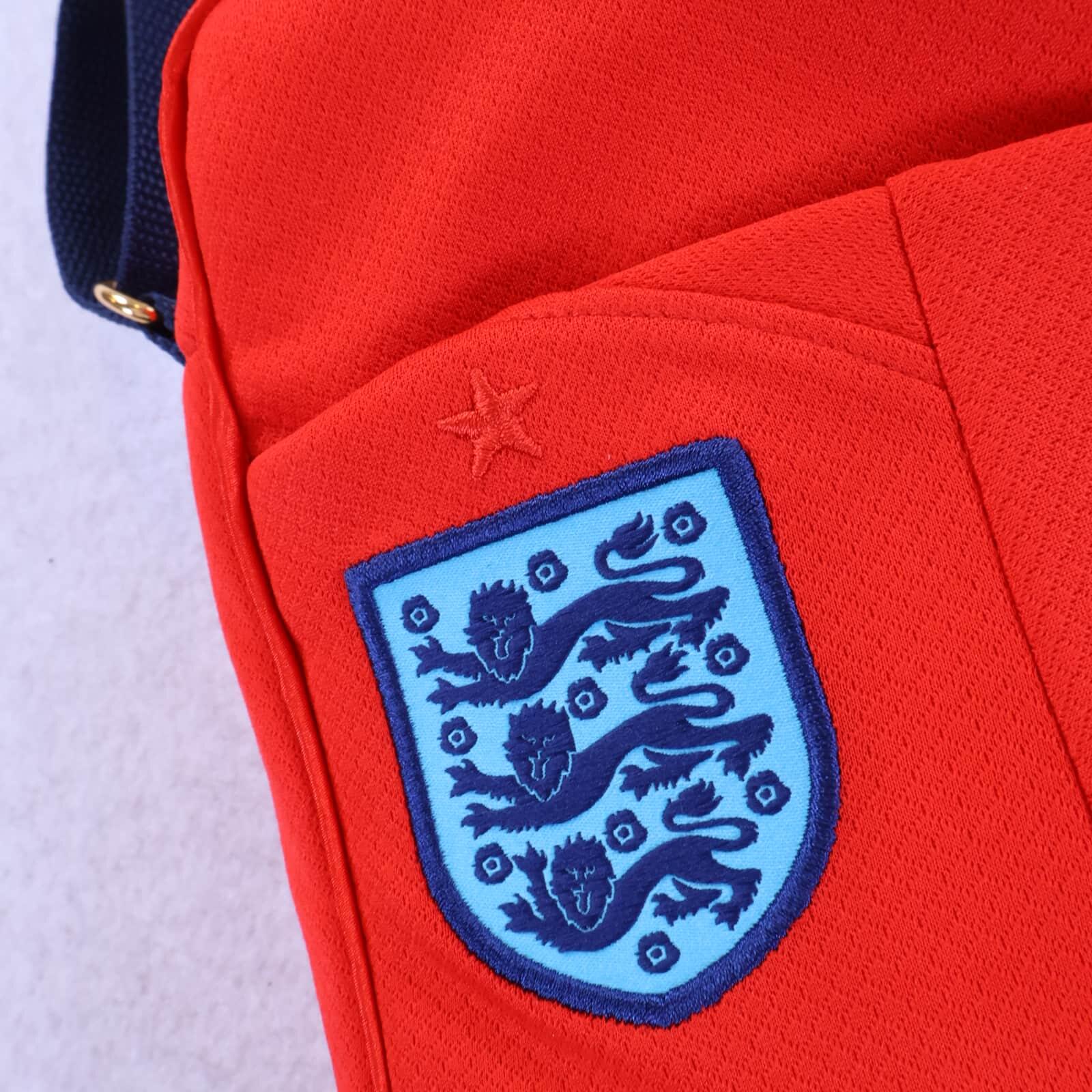 England sidebag