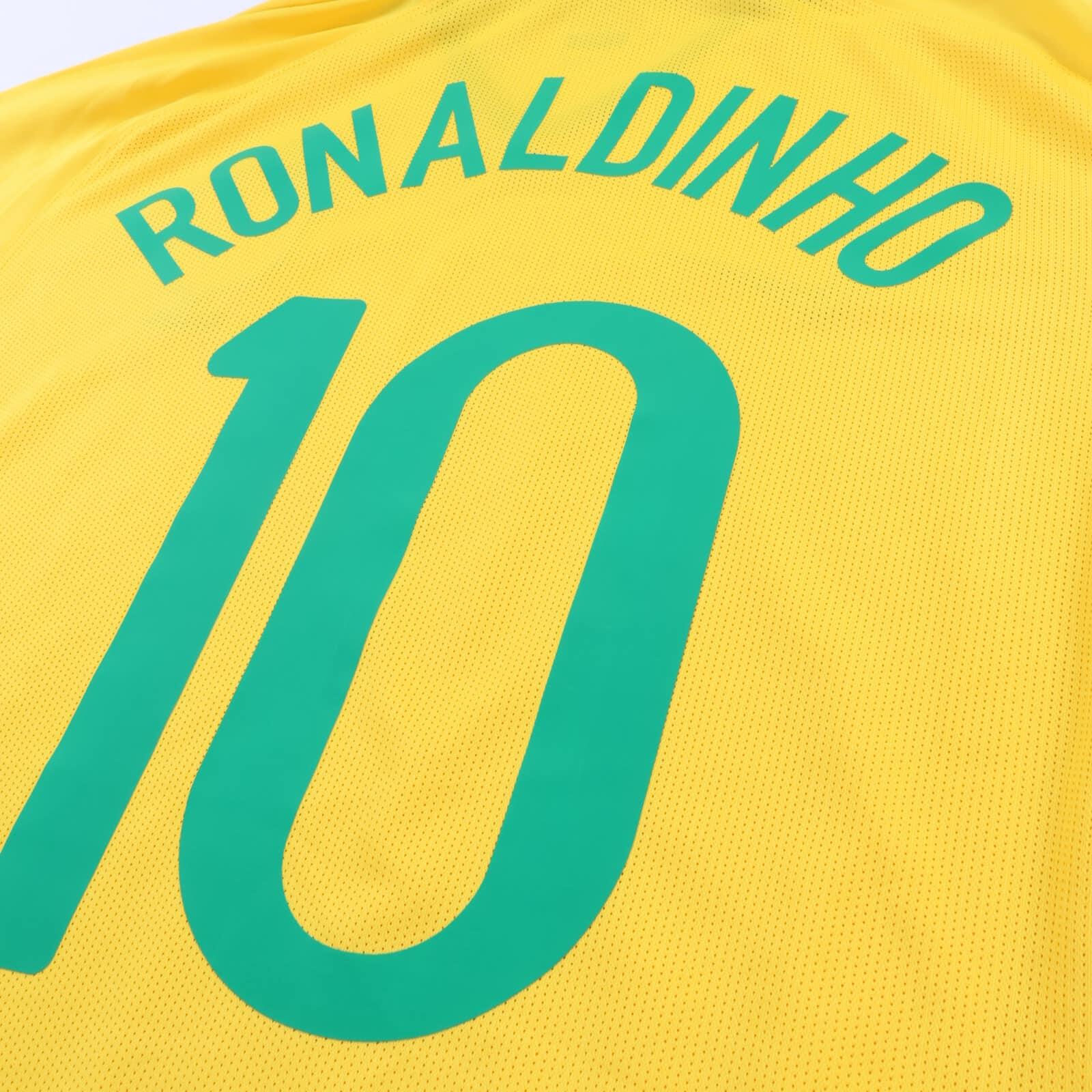 *NWT* Brazil Ronaldinho #10 2008/10 Home Shirt - L