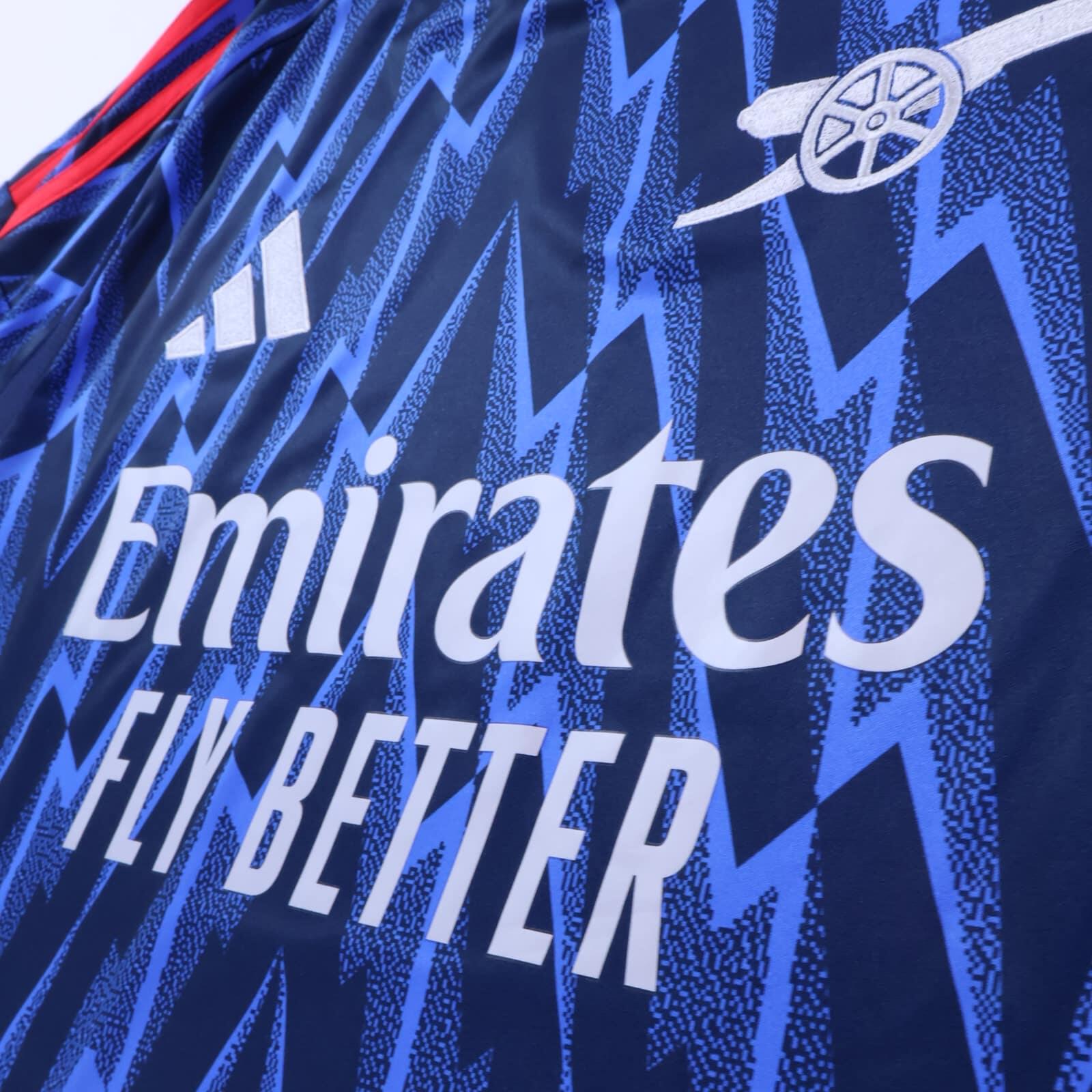 Arsenal Saka #7 2025/26 Away Shirt - L