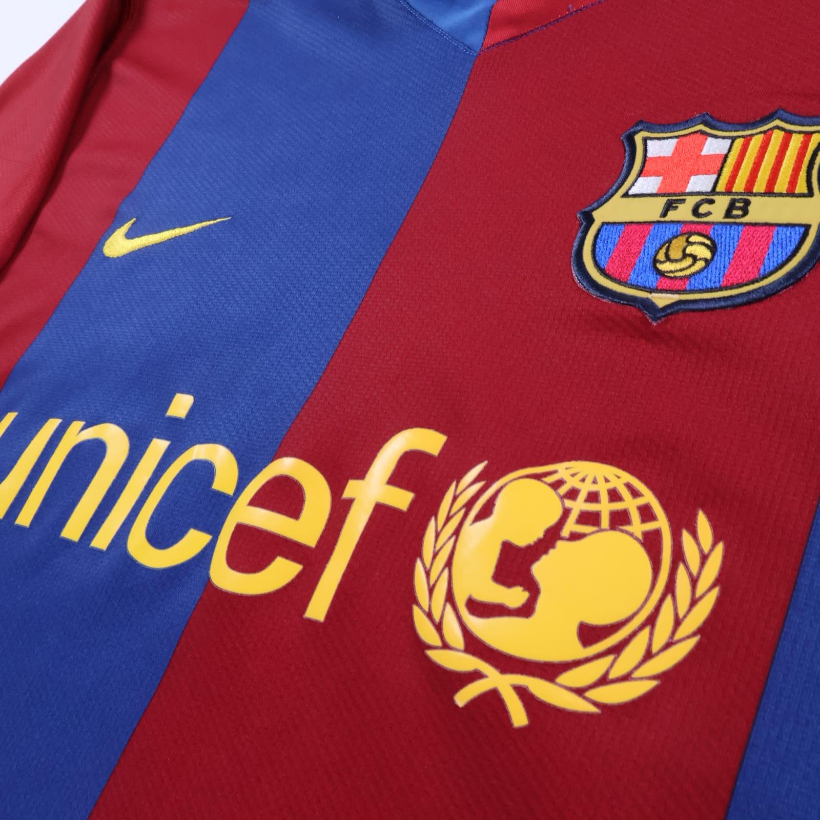 *MINT* Barcelona Messi #19 2006/07 Home Shirt - L