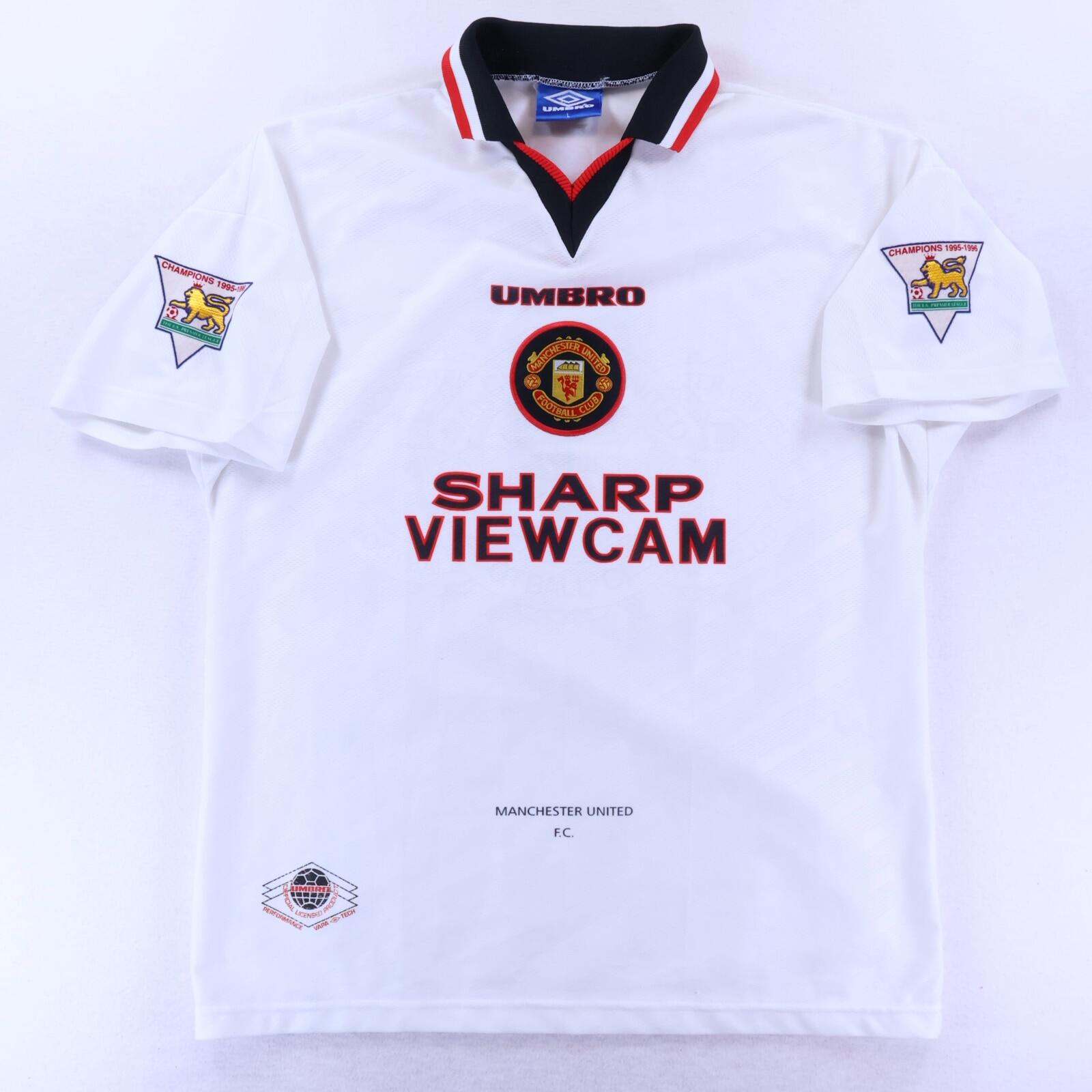 Manchester United Cantona #7 1996/97 Away Shirt - L
