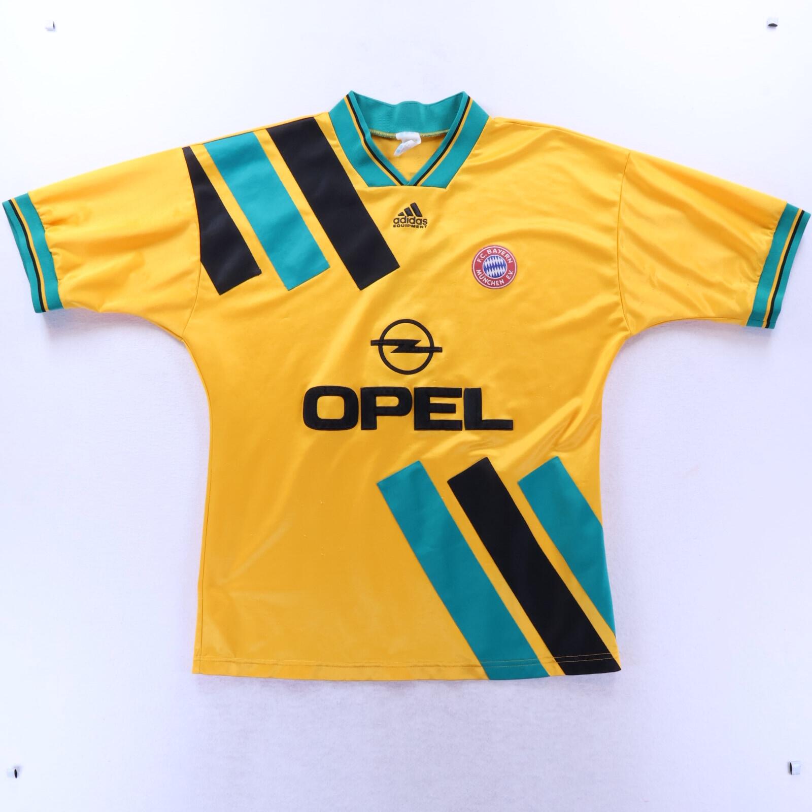 Bayern Munich #7 1993/95 Away Shirt - L