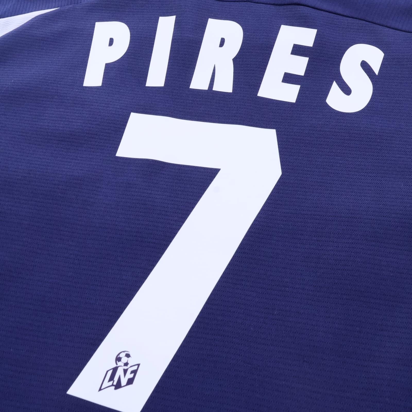 Marseille Pires #7 1999/00 Away Shirt - M