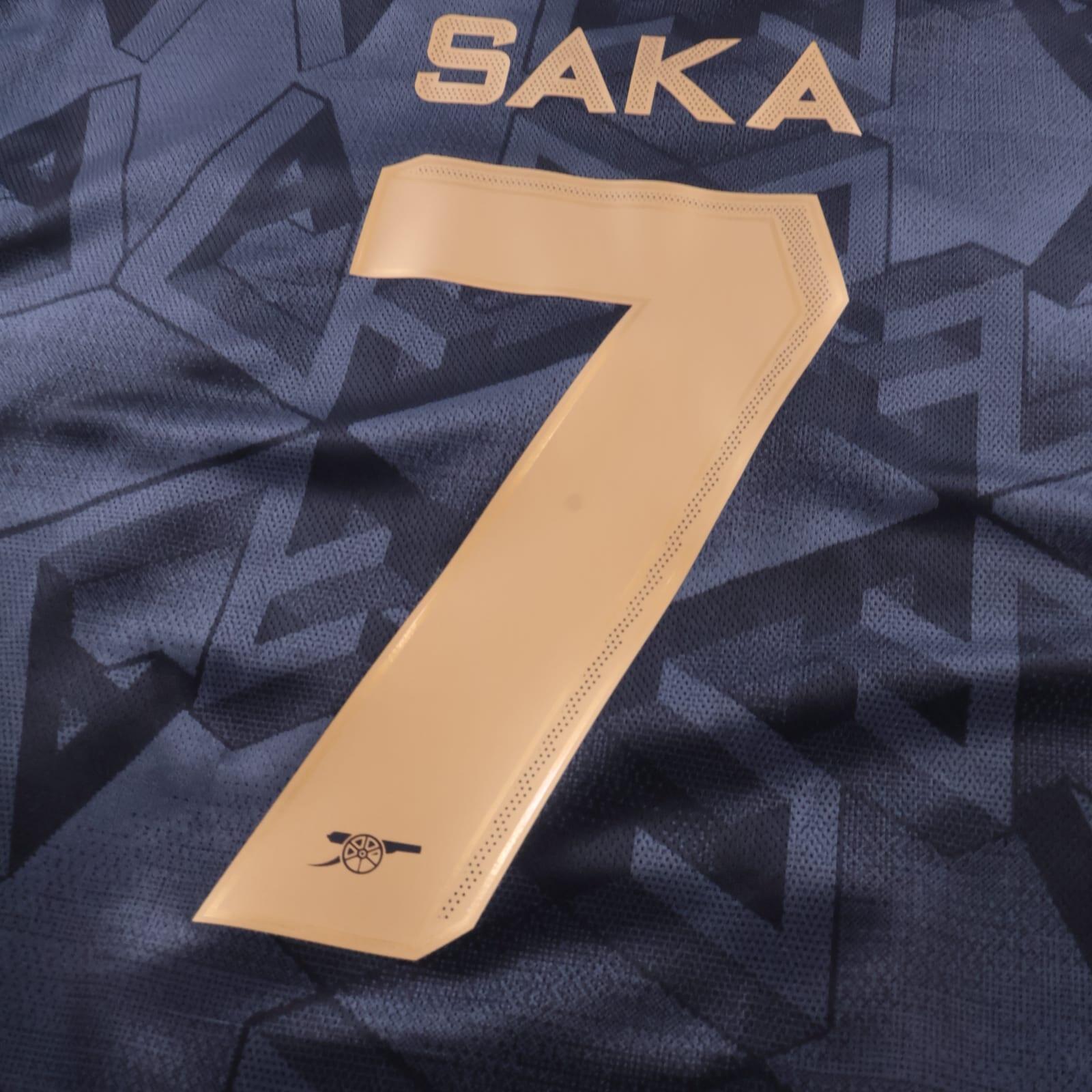 Arsenal Saka #7 2022/23 Away Shirt - M
