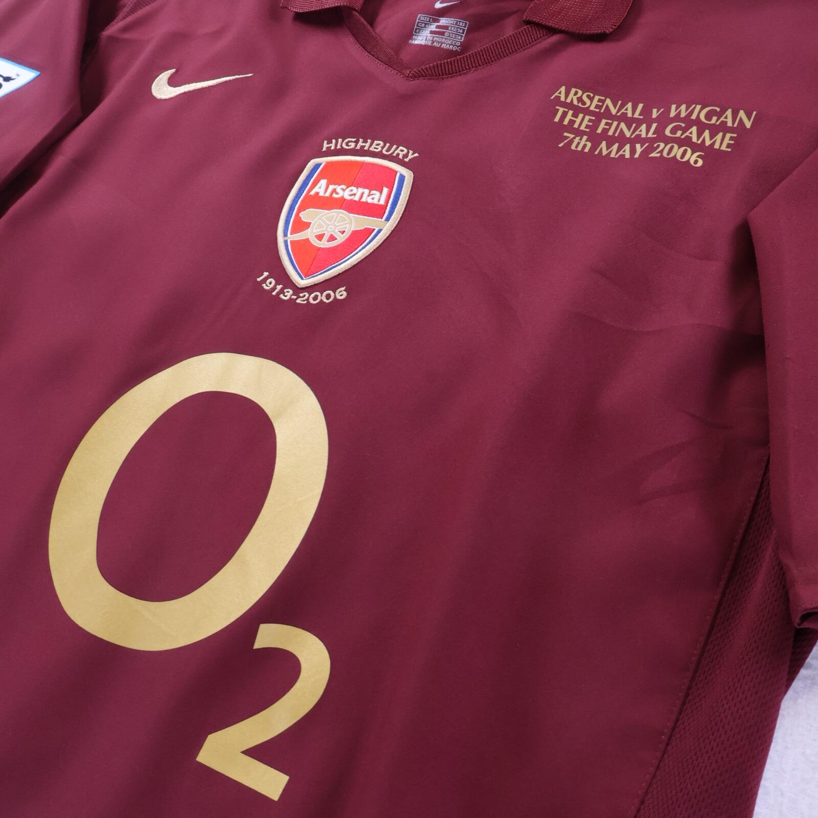 *MINT* Arsenal Henry #14 2005/06 Home Shirt - L