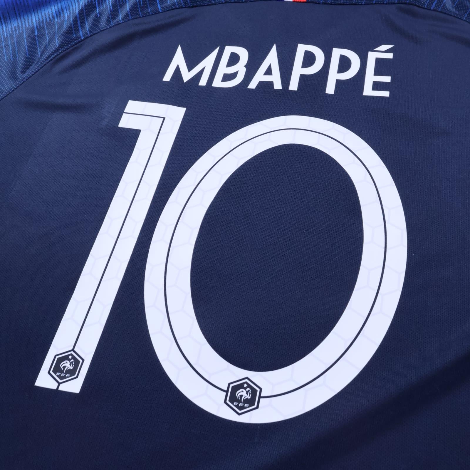 *MINT* France Mbappé #10 2018 Home Shirt - XL