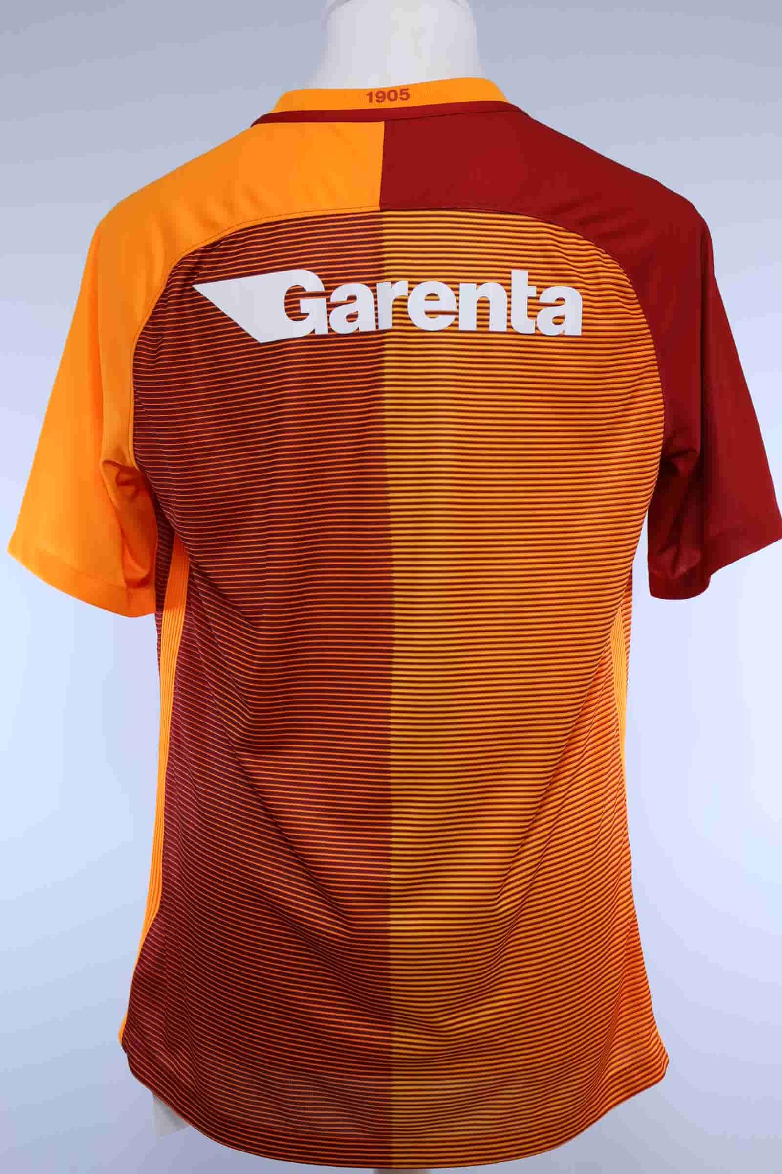 Galatasaray S.K 2016/17 Home Shirt - M Authenic Original Football Shirt