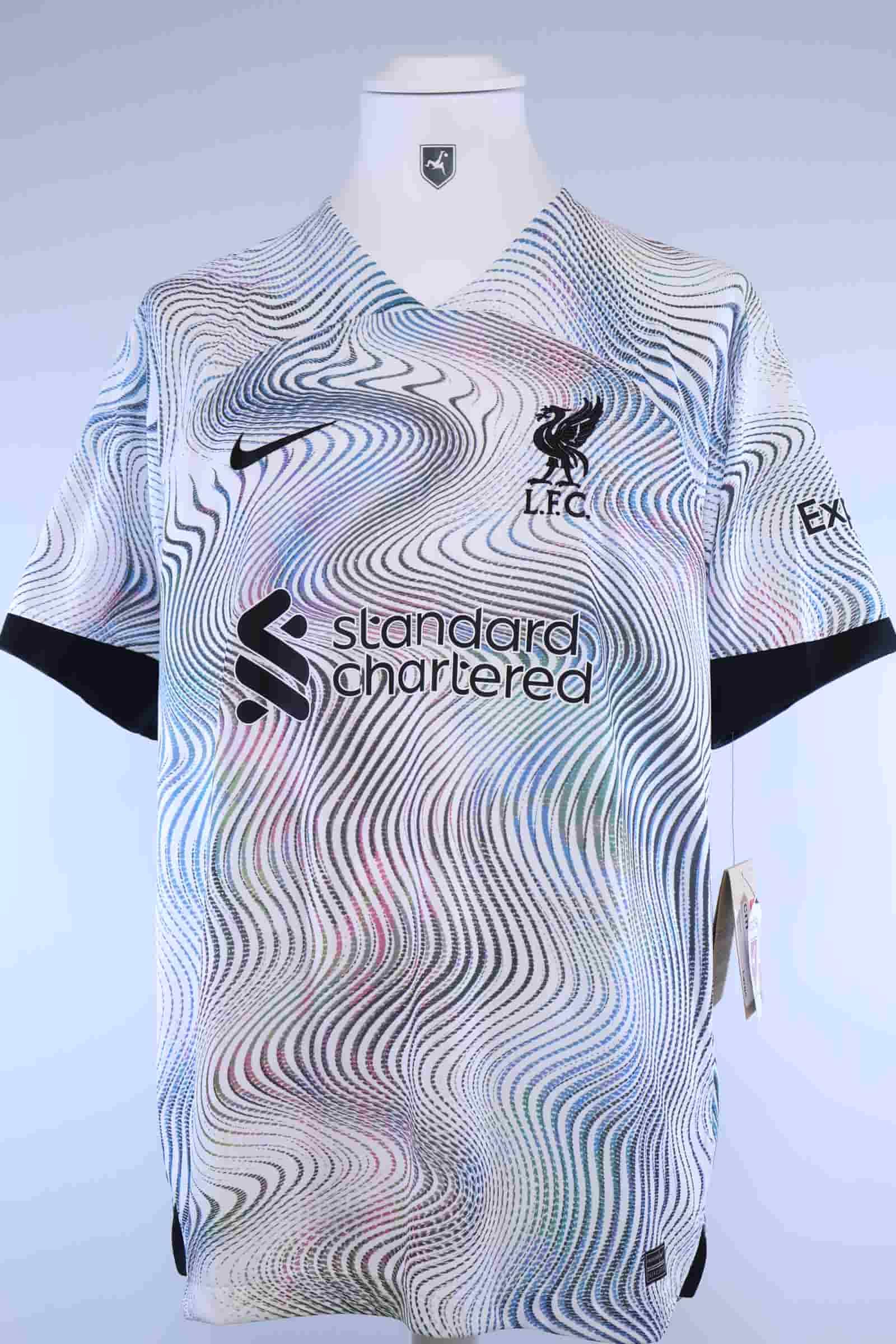 Liverpool F.C 2022/23 M. Salah #11 Away Shirt - L Authenic Original Football Shirt