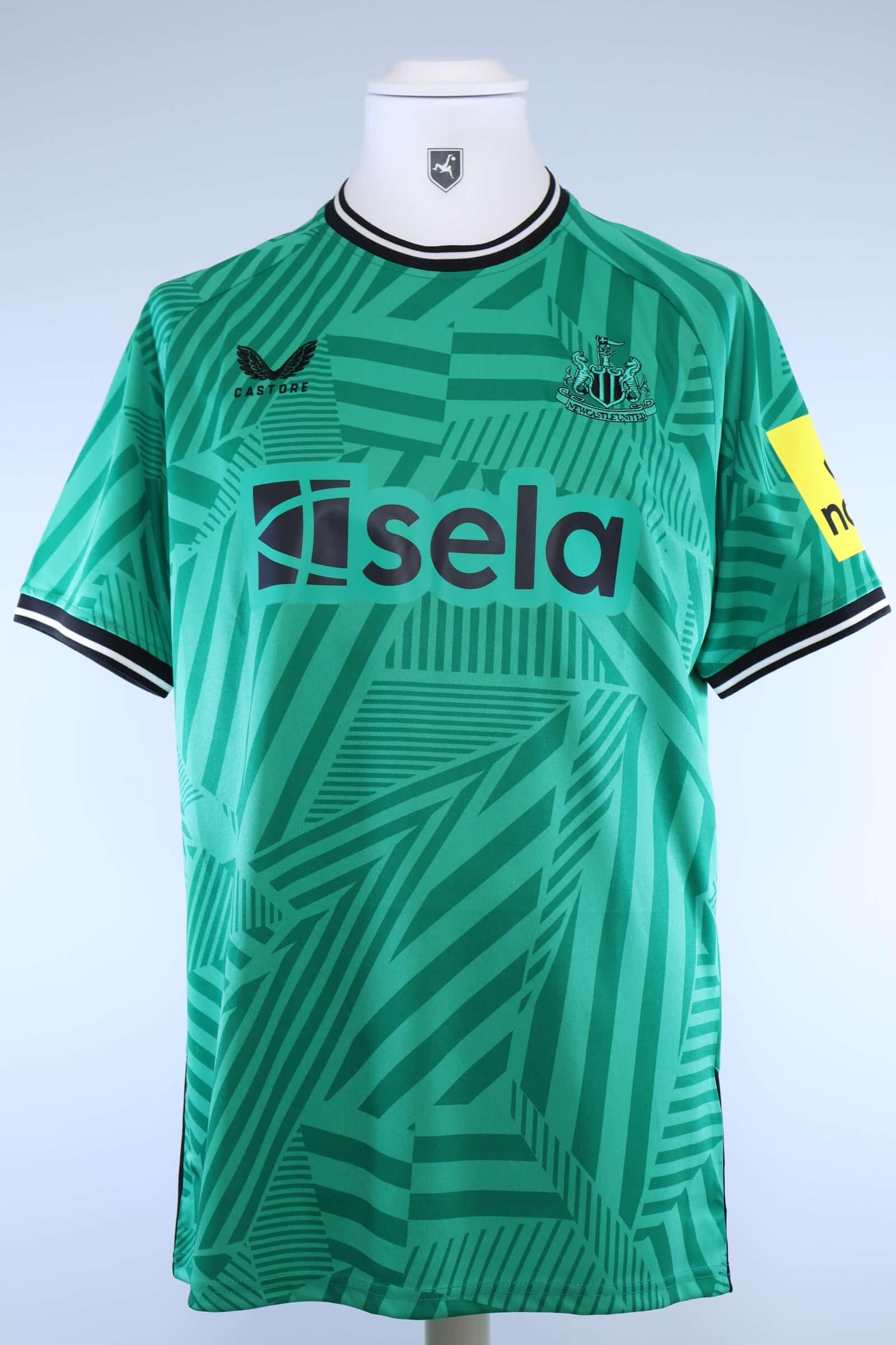 Newcastle United 2023/24 Miley #67 Away Shirt - L Authenic Original Football Shirt
