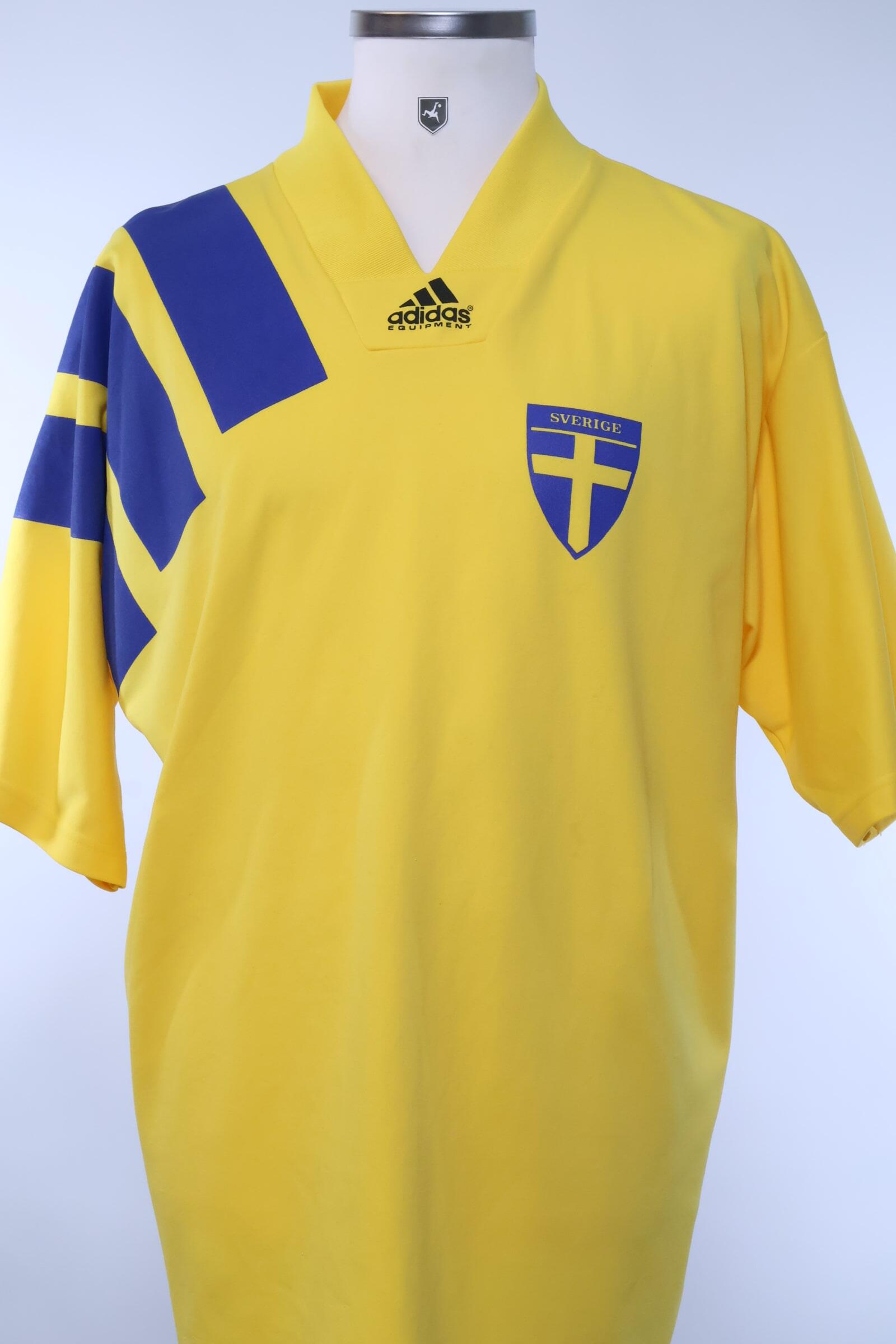 Sweden 1992/94 Home Shirt - XLAuthentic Original Football Shirt