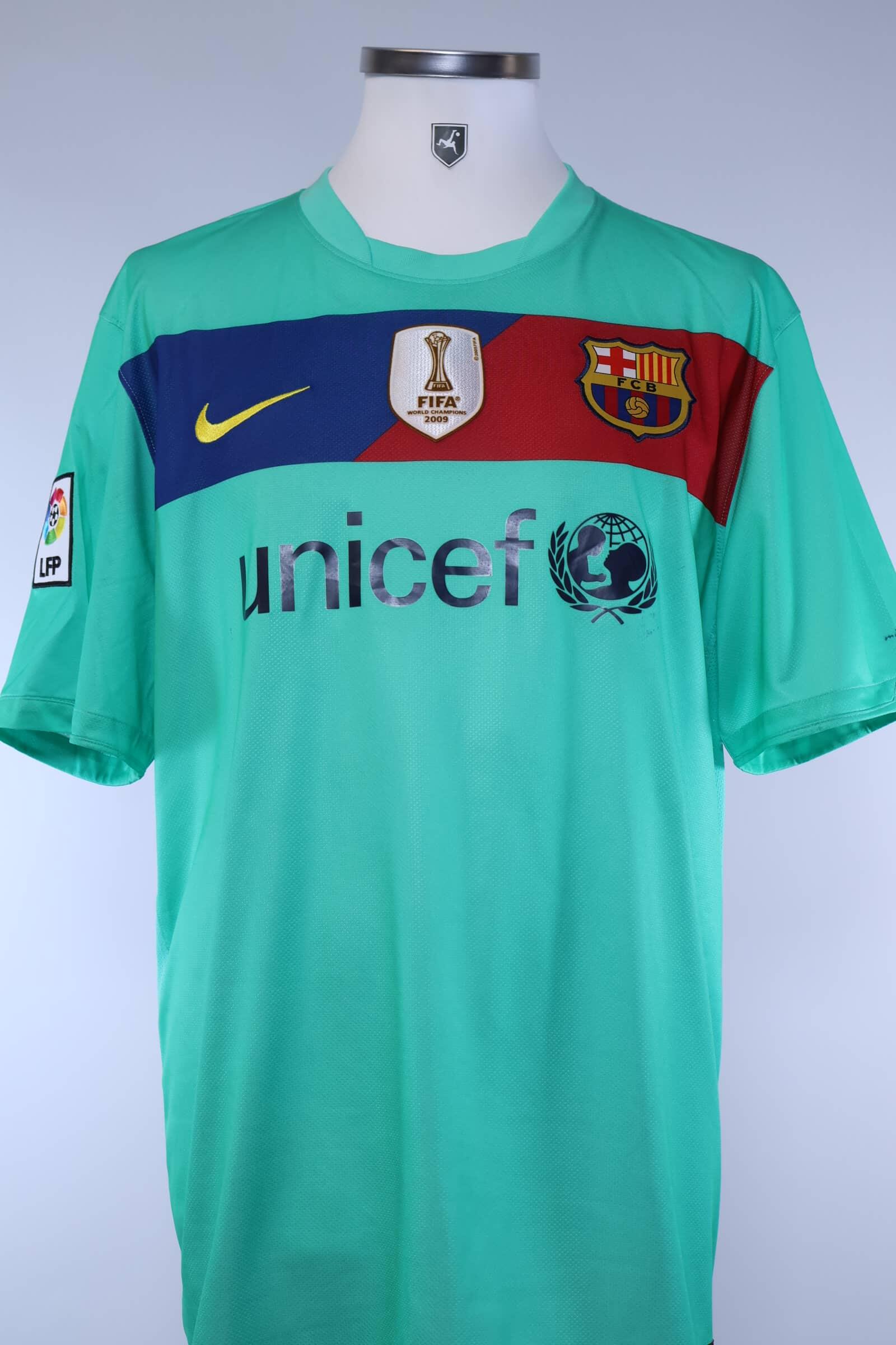 Barcelona 2010/11 Pique #3 Away Shirt - XL Authenic Original Football Shirt