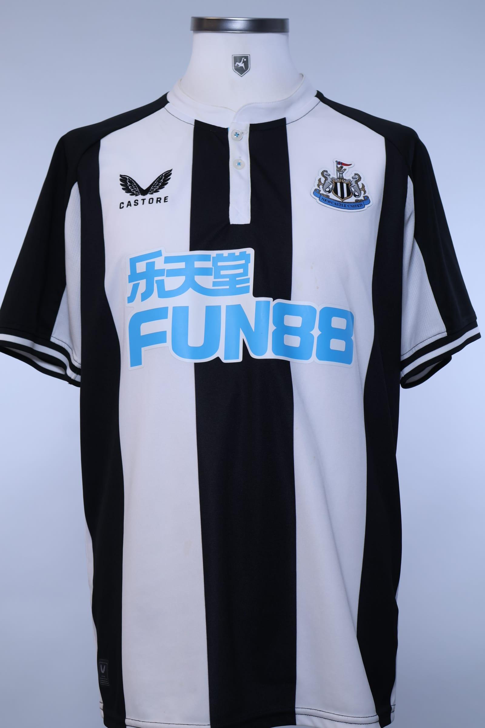 Newcastle United 2021/22 Trippier #15 Home Shirt - XL Authenic Original Football Shirt