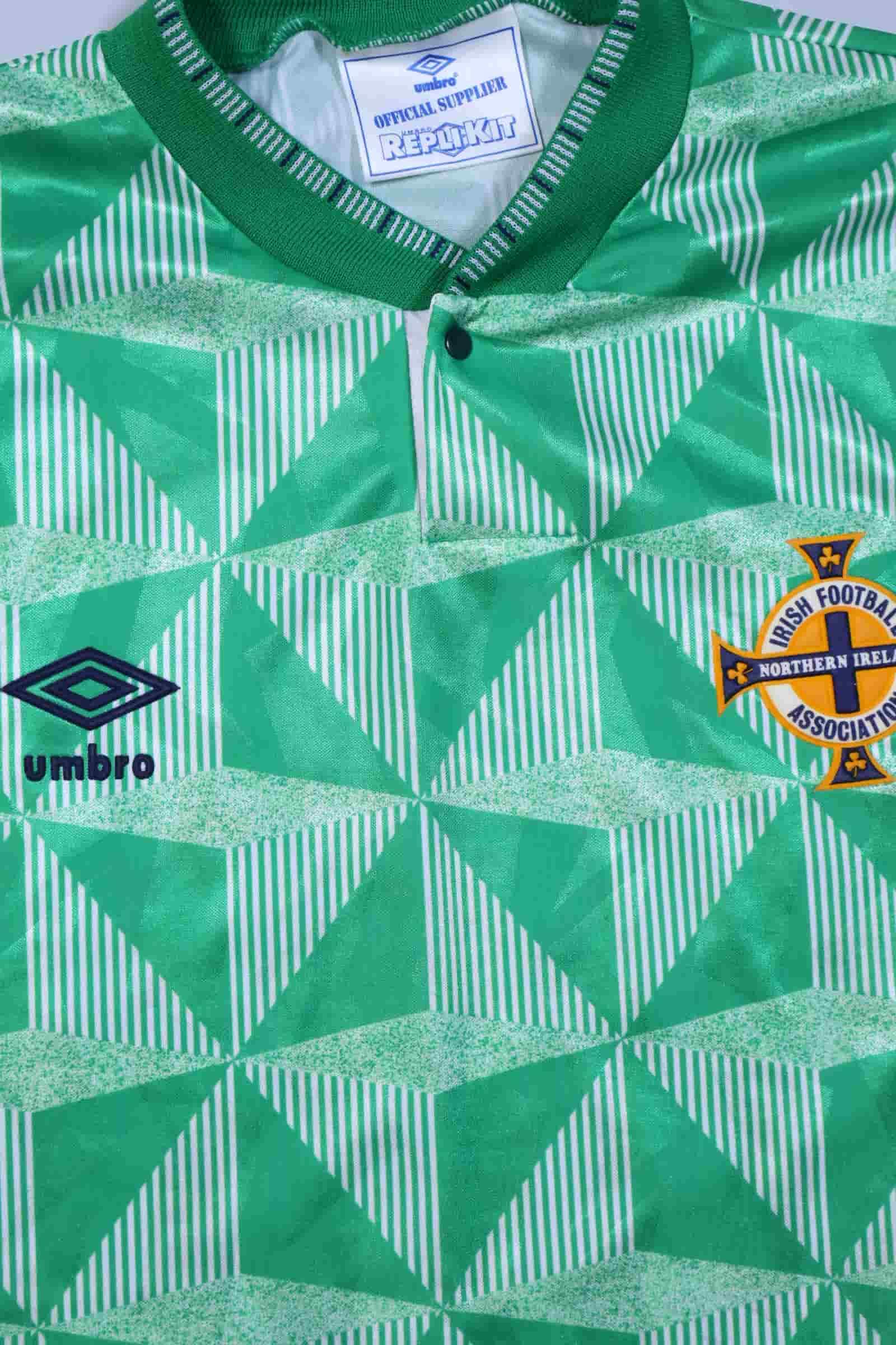 Northern Ireland 1990/92 Home Shirt - XL Authenic Original Football Shirt