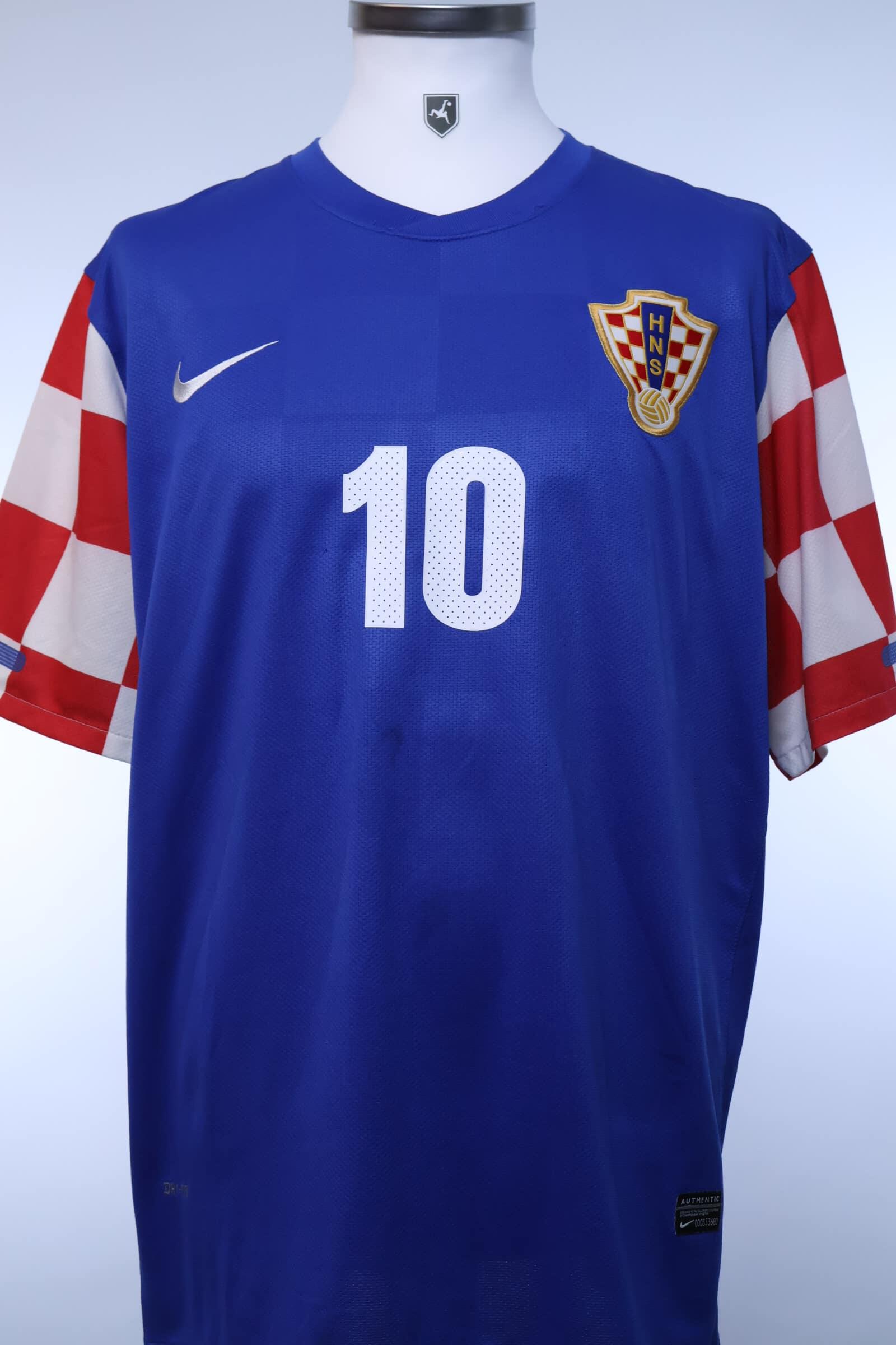 Croatia 2010/12 Modrić #10 Away Shirt - XLAuthentic Original Football Shirt