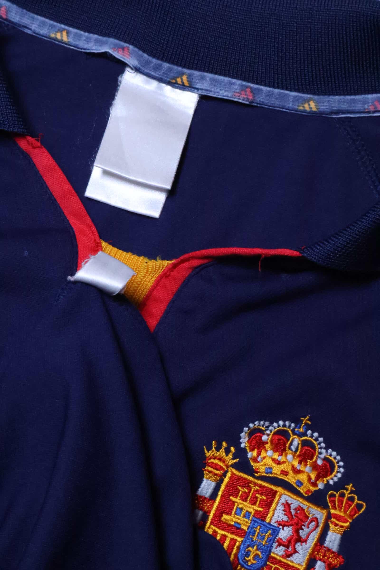 Spain 2000/02 Away Shirt - M- TAGS