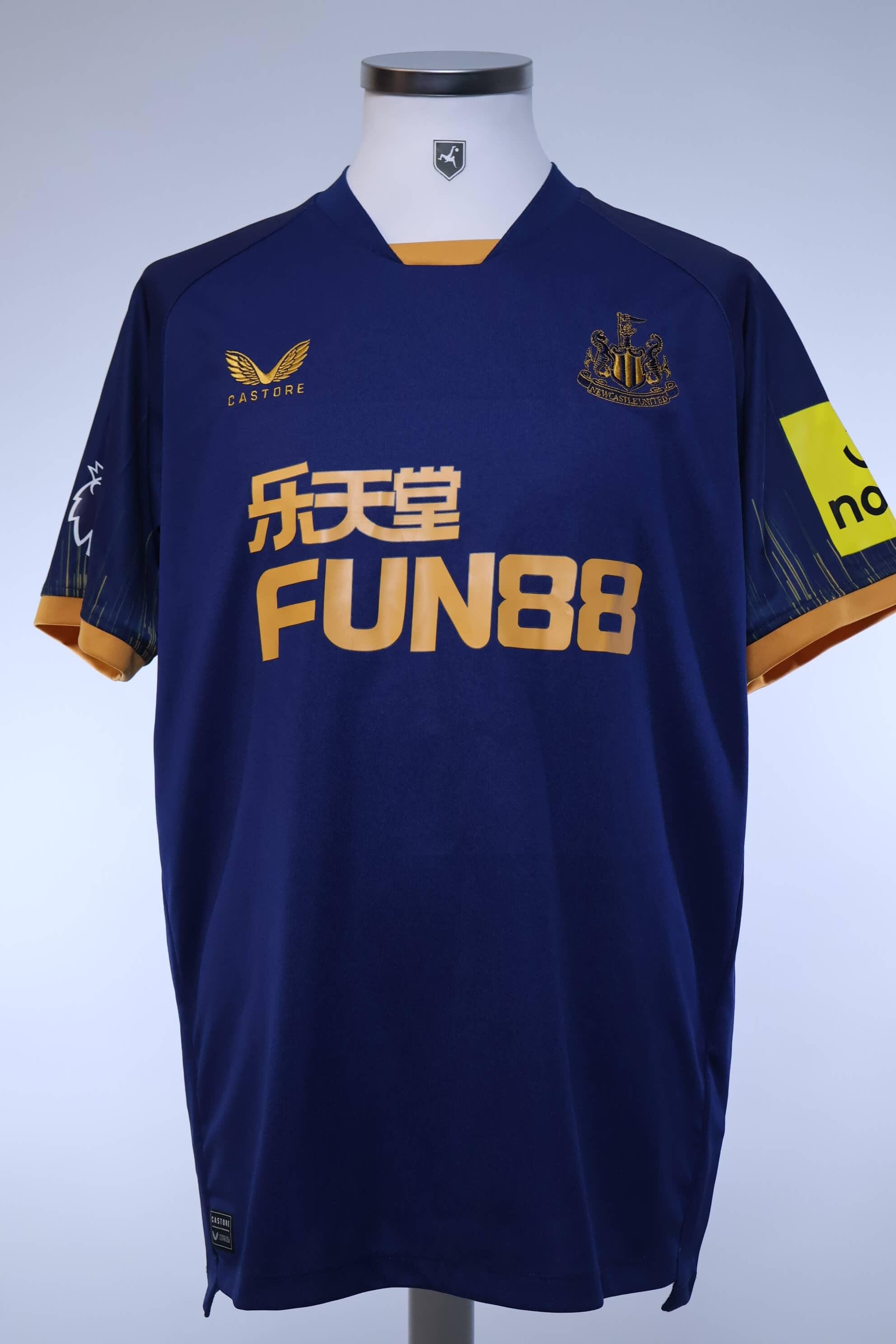 Newcastle United Isak #14 2022/23 Away Shirt - L- BACK